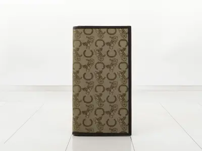 Other lines: Bags & Wallets - C Sulky