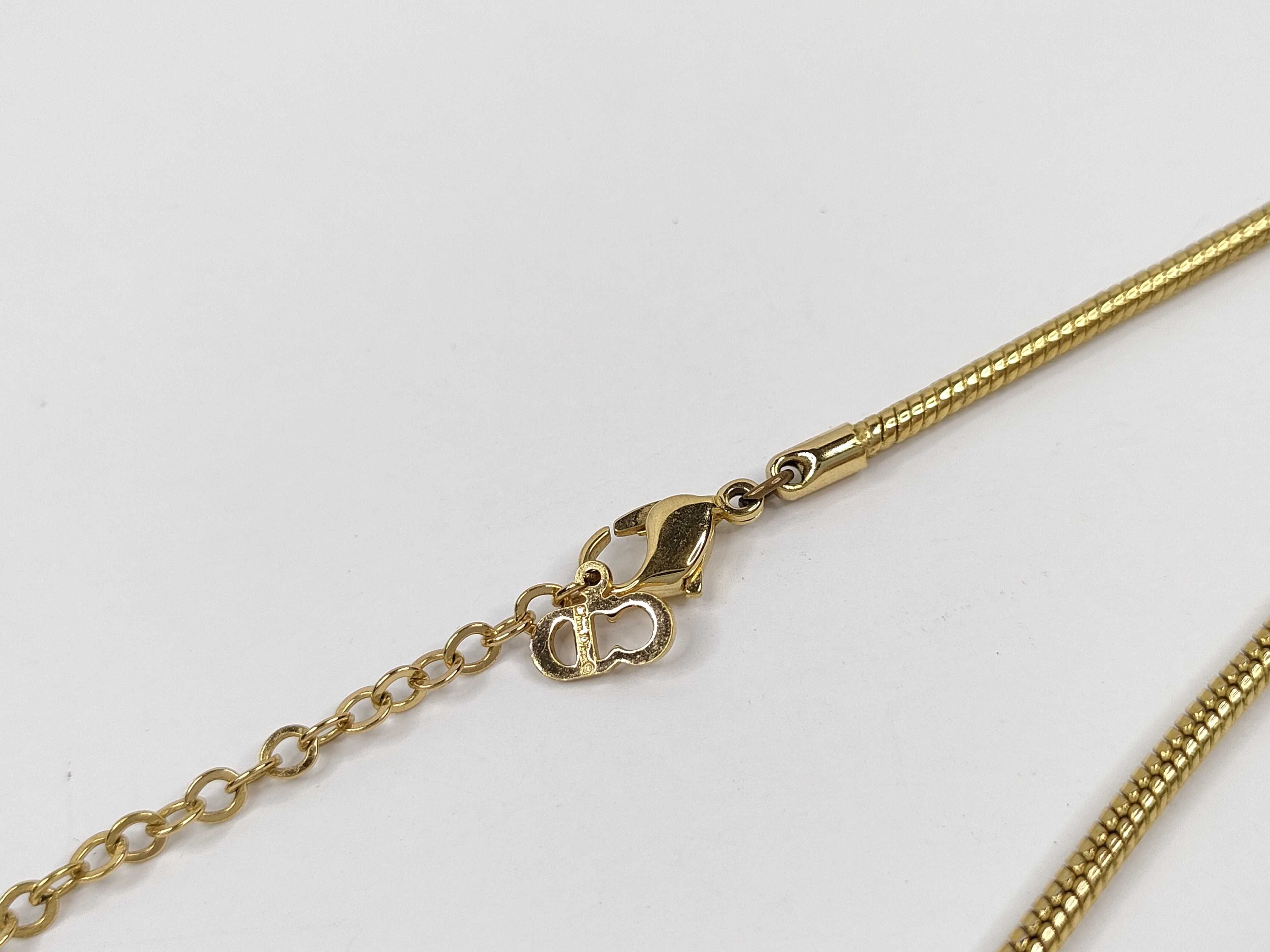 accessories necklace — view 3