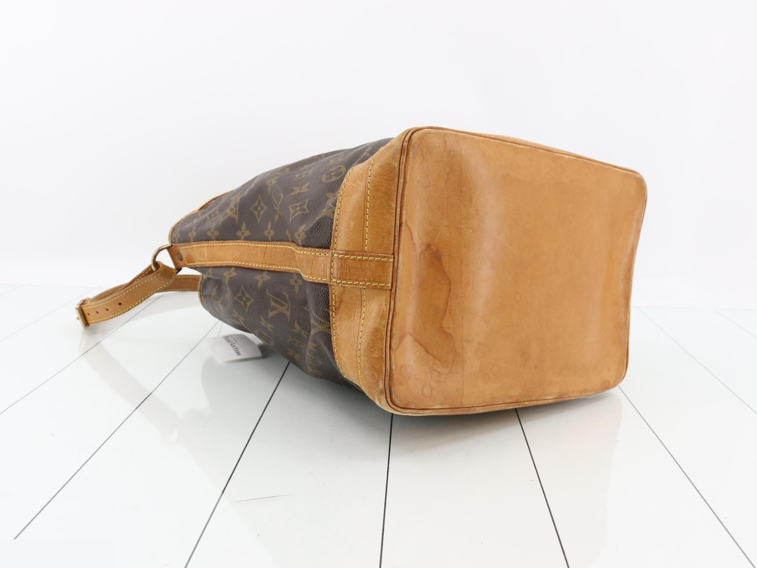 Noe Shoulder Bag — view 5