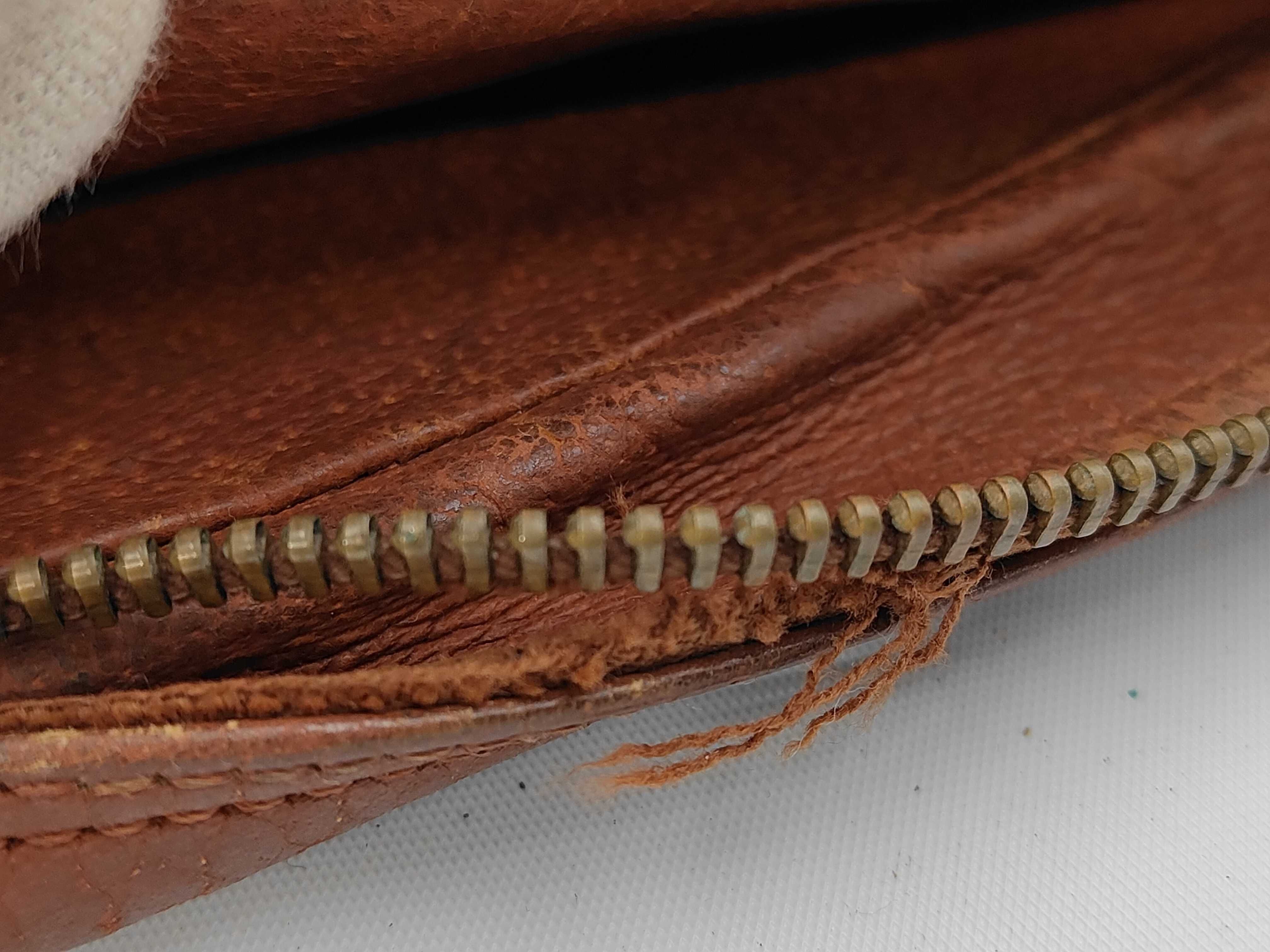 Monogram Sac Bandoulière Shoulder Bag (Damaged Zipper Track) — view 10