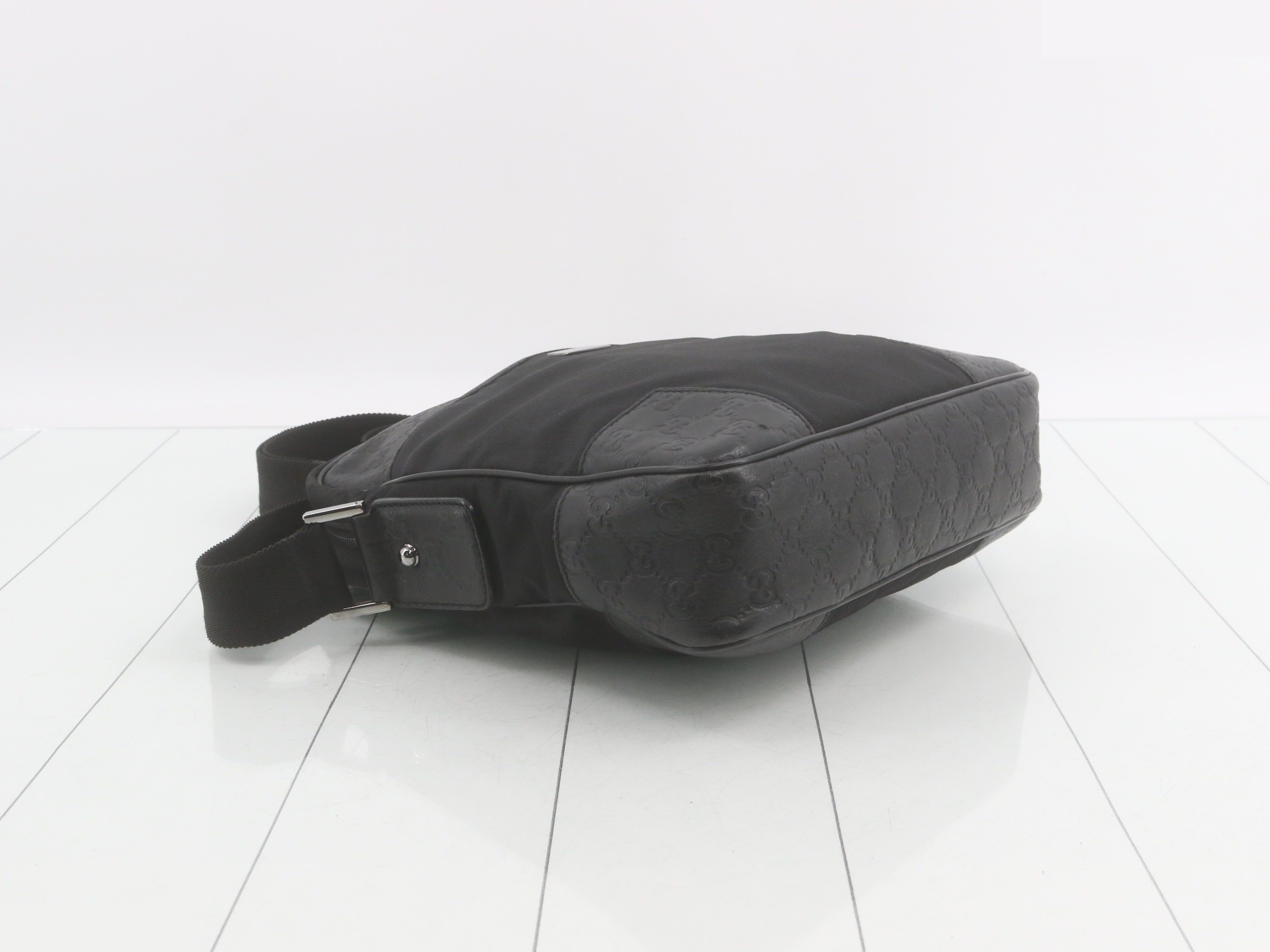 Shima leather shoulder bag — view 5