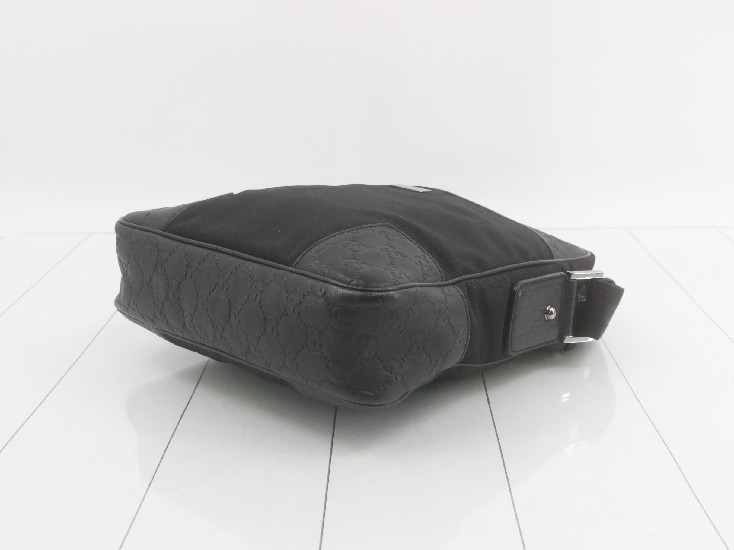 Shima leather shoulder bag — view 6