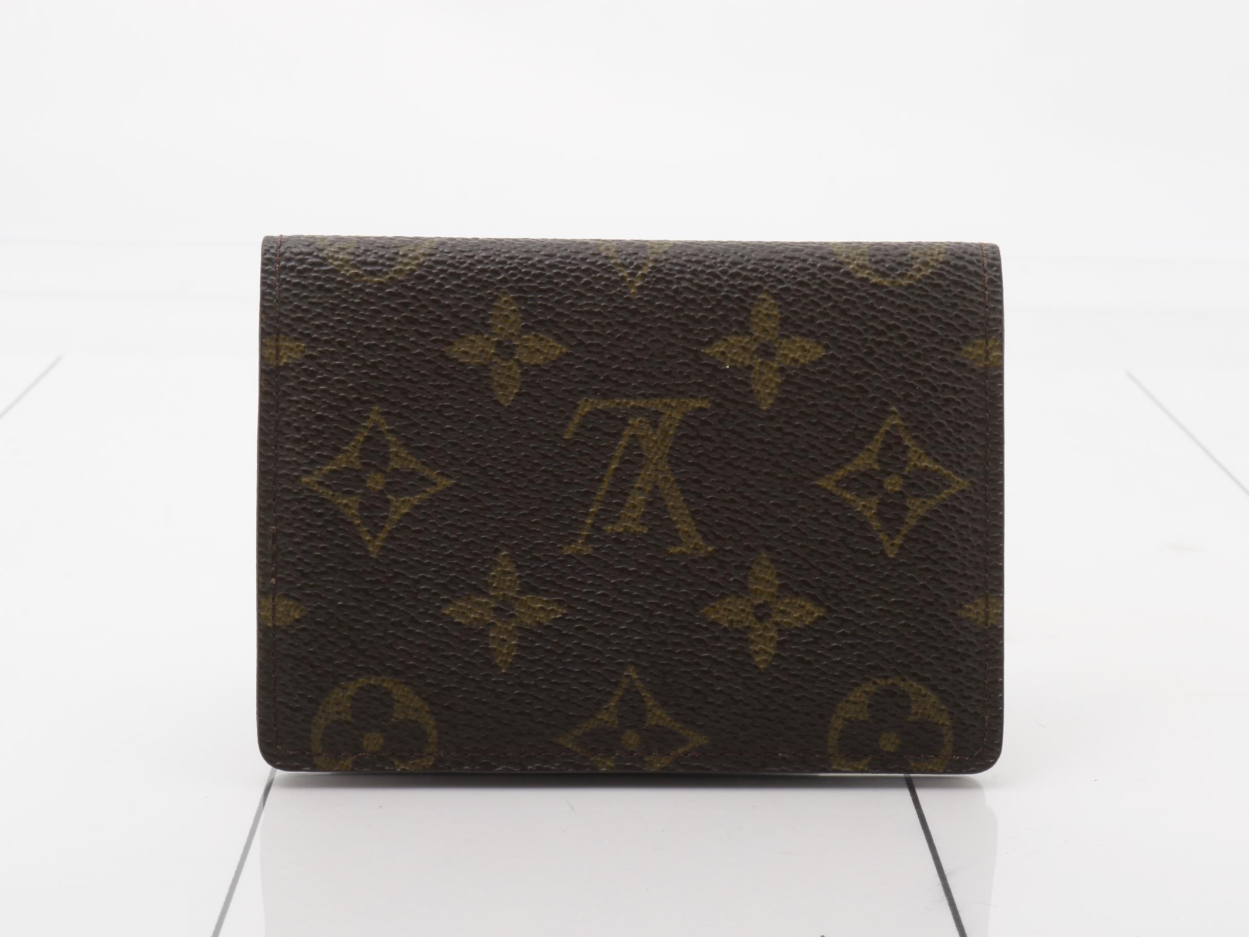 Pass case — view 2