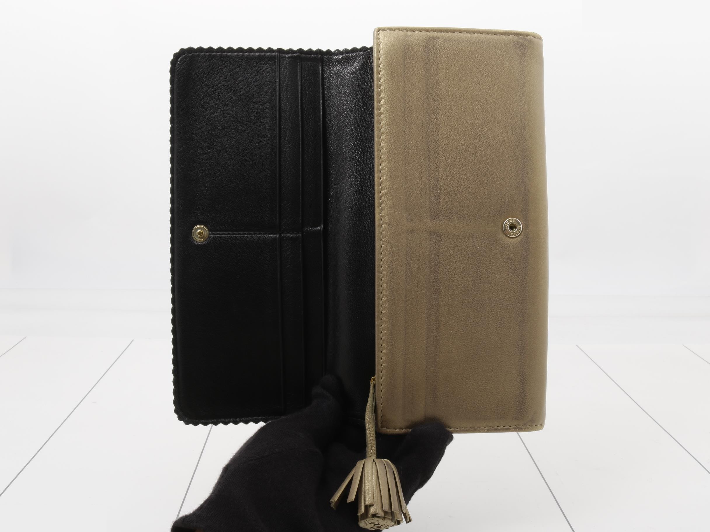 wallet — view 4