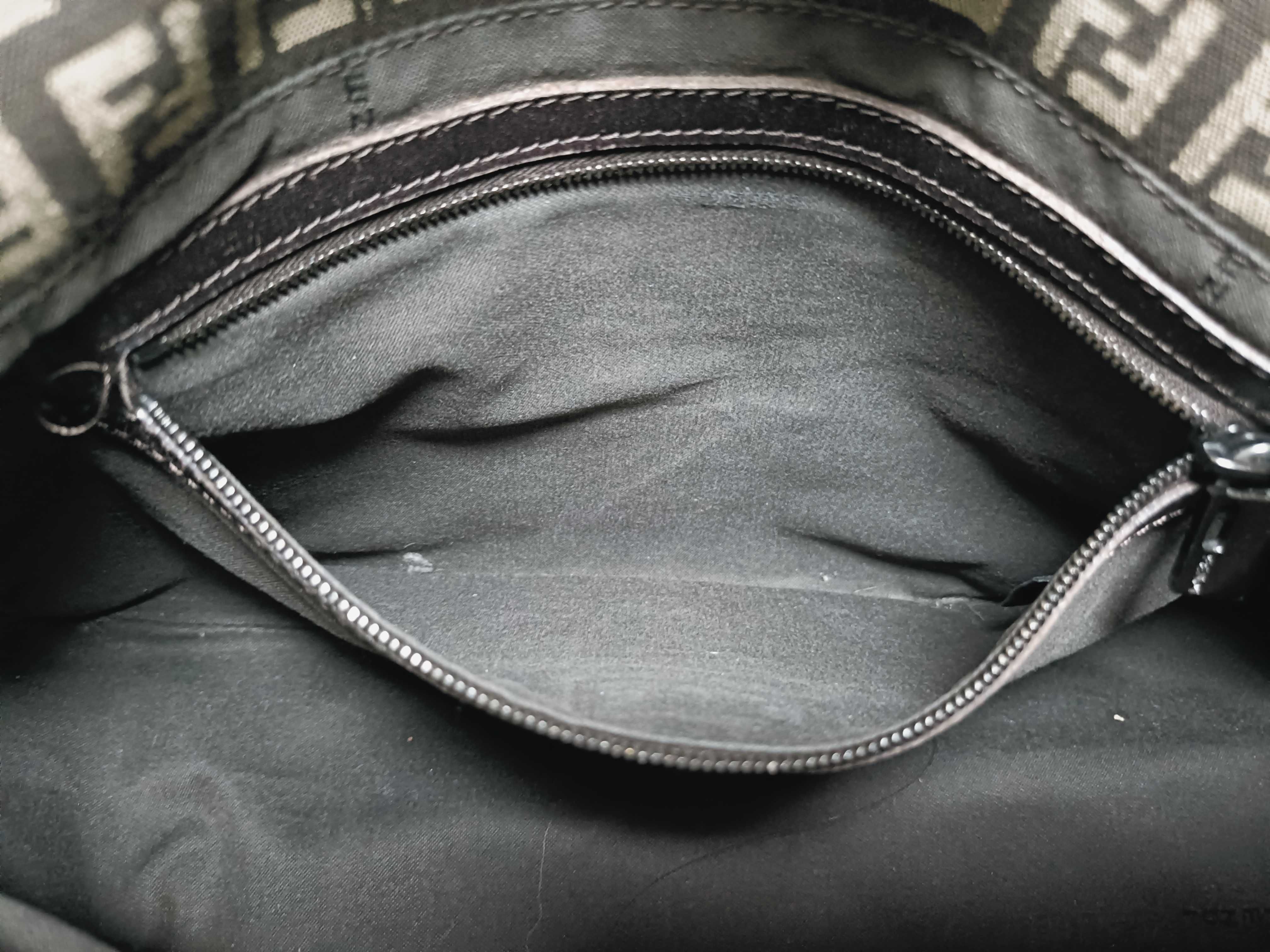 Mamma Shoulder Bag — view 12