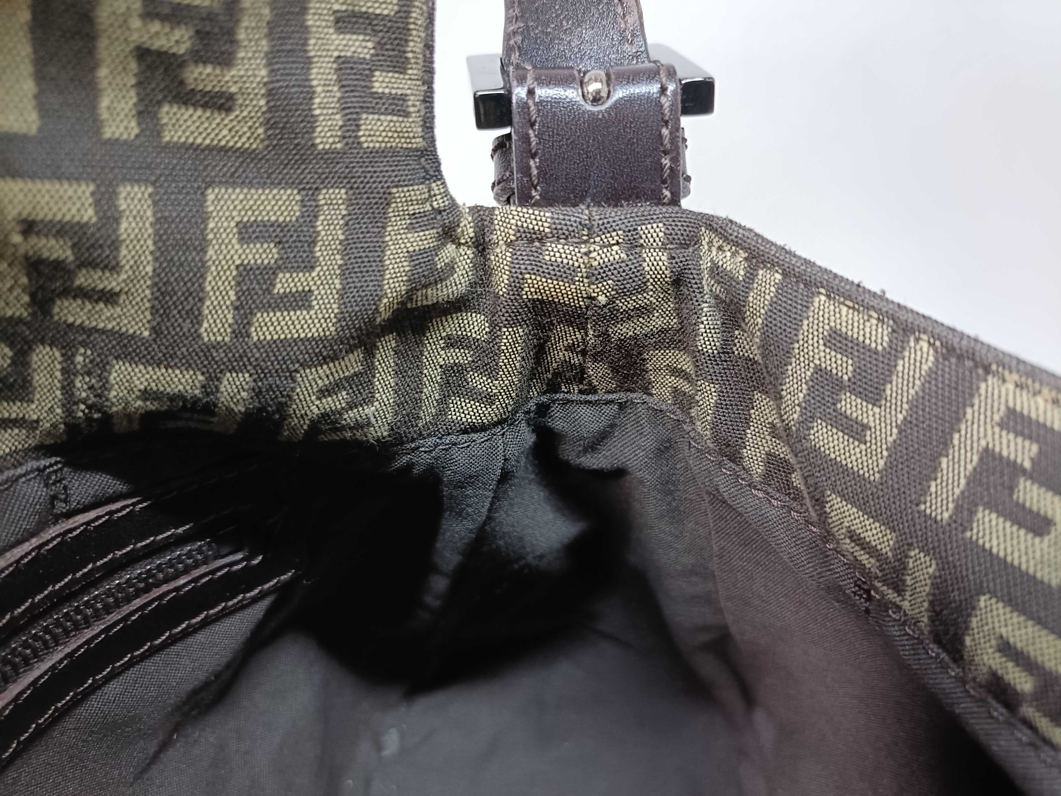 Mamma Shoulder Bag — view 9