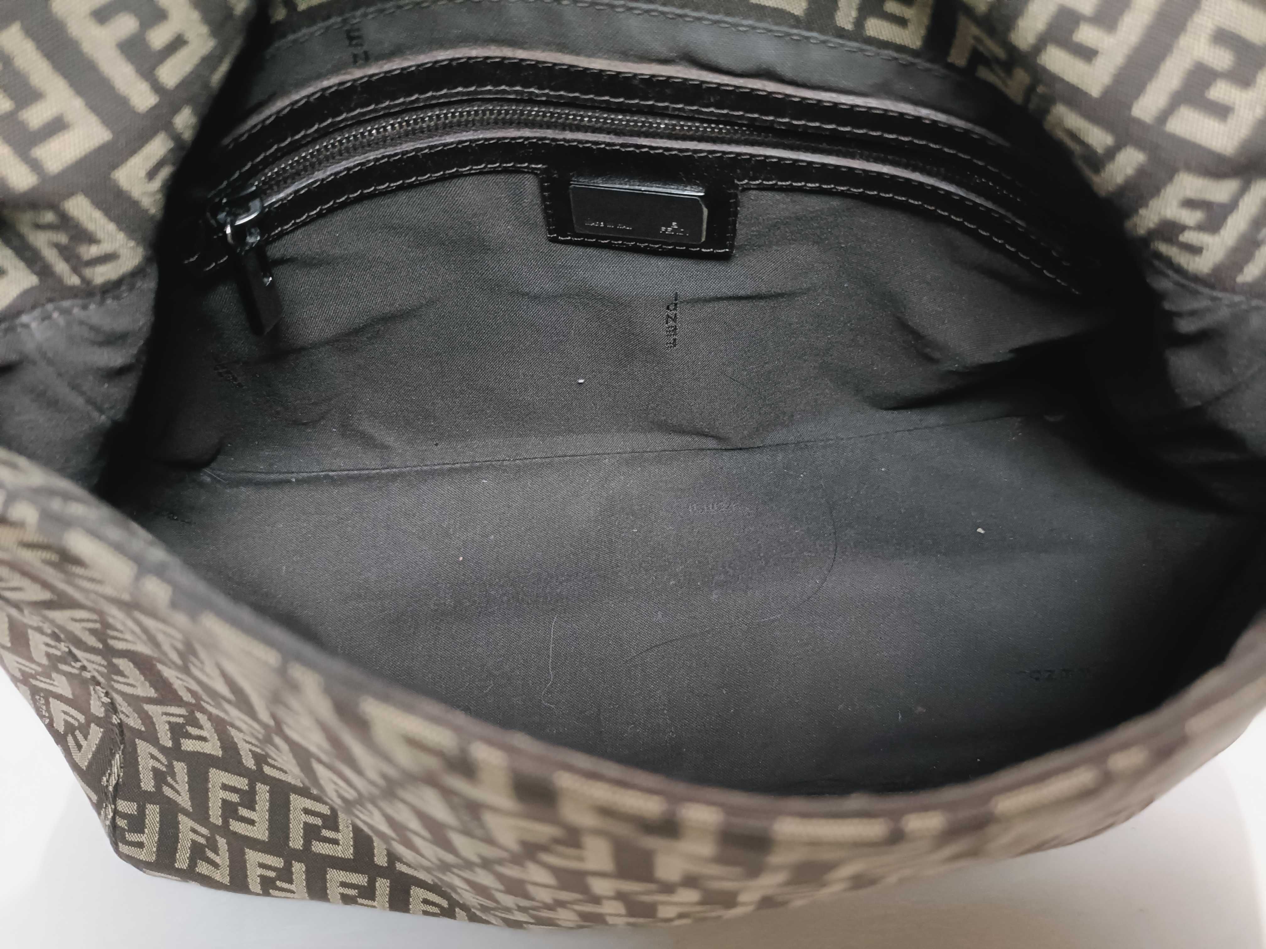 Mamma Shoulder Bag — view 10