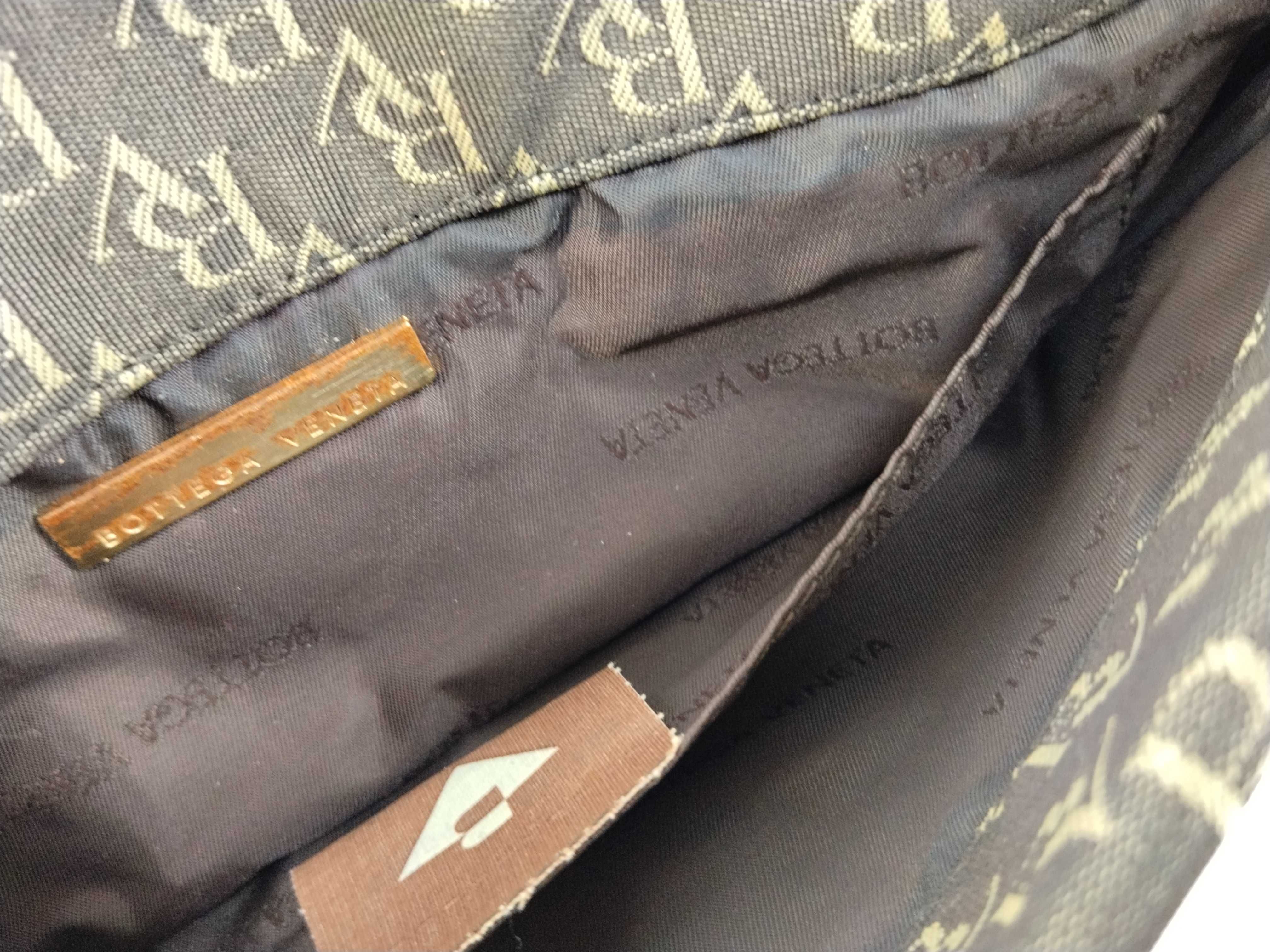 Shoulder Bag Logo Dark Brown Shoulder Bag — view 11