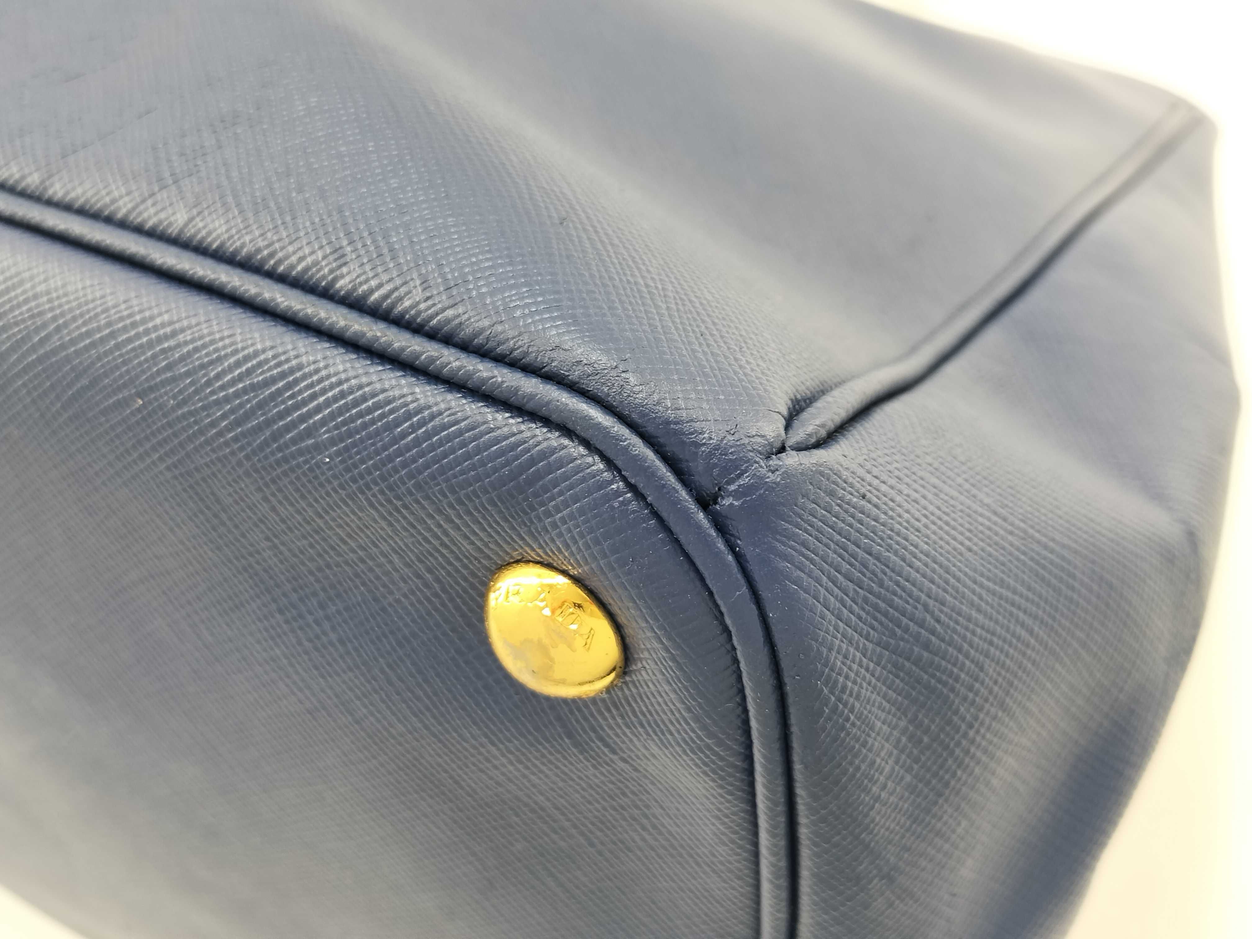 Saffiano Lux Tote Bag Navy BN1844 Tote Bag — view 8