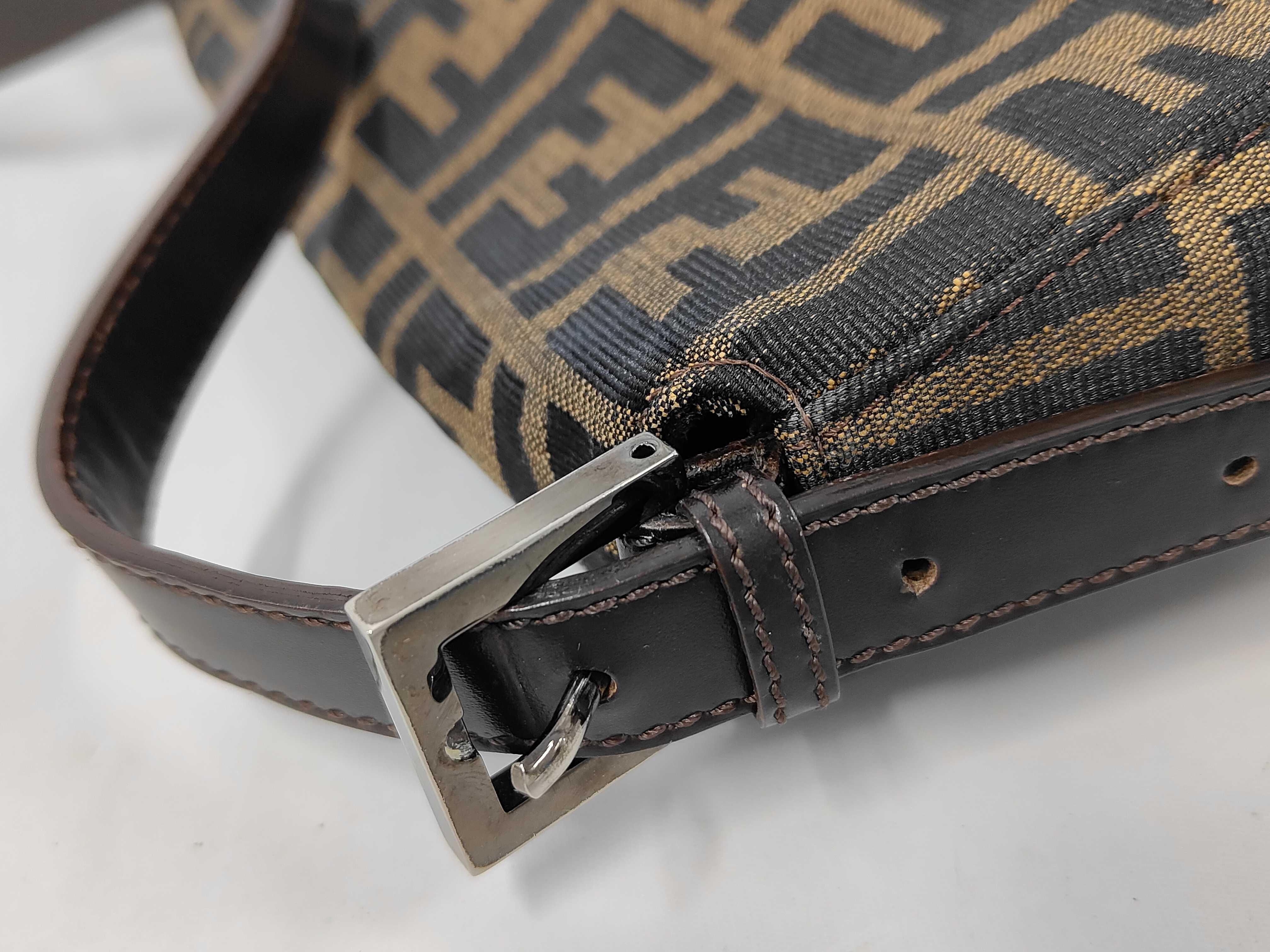Zucca Mamma Bucket Silver Hardware One-Shoulder Bag — view 6