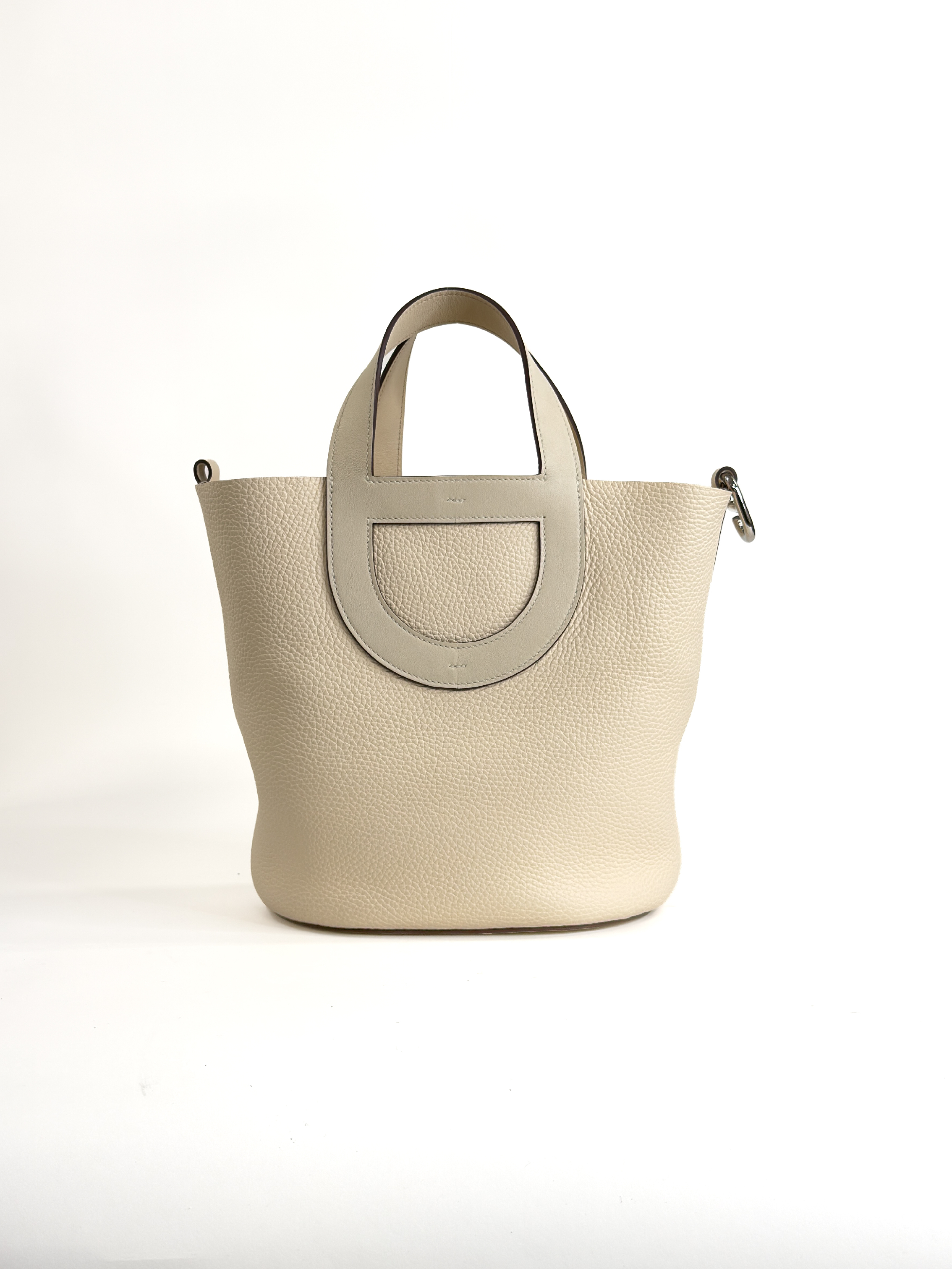 In the Loop 23 Taurillon Clemence Nata Silver Hardware B: 2023 Tote Bag — view 2