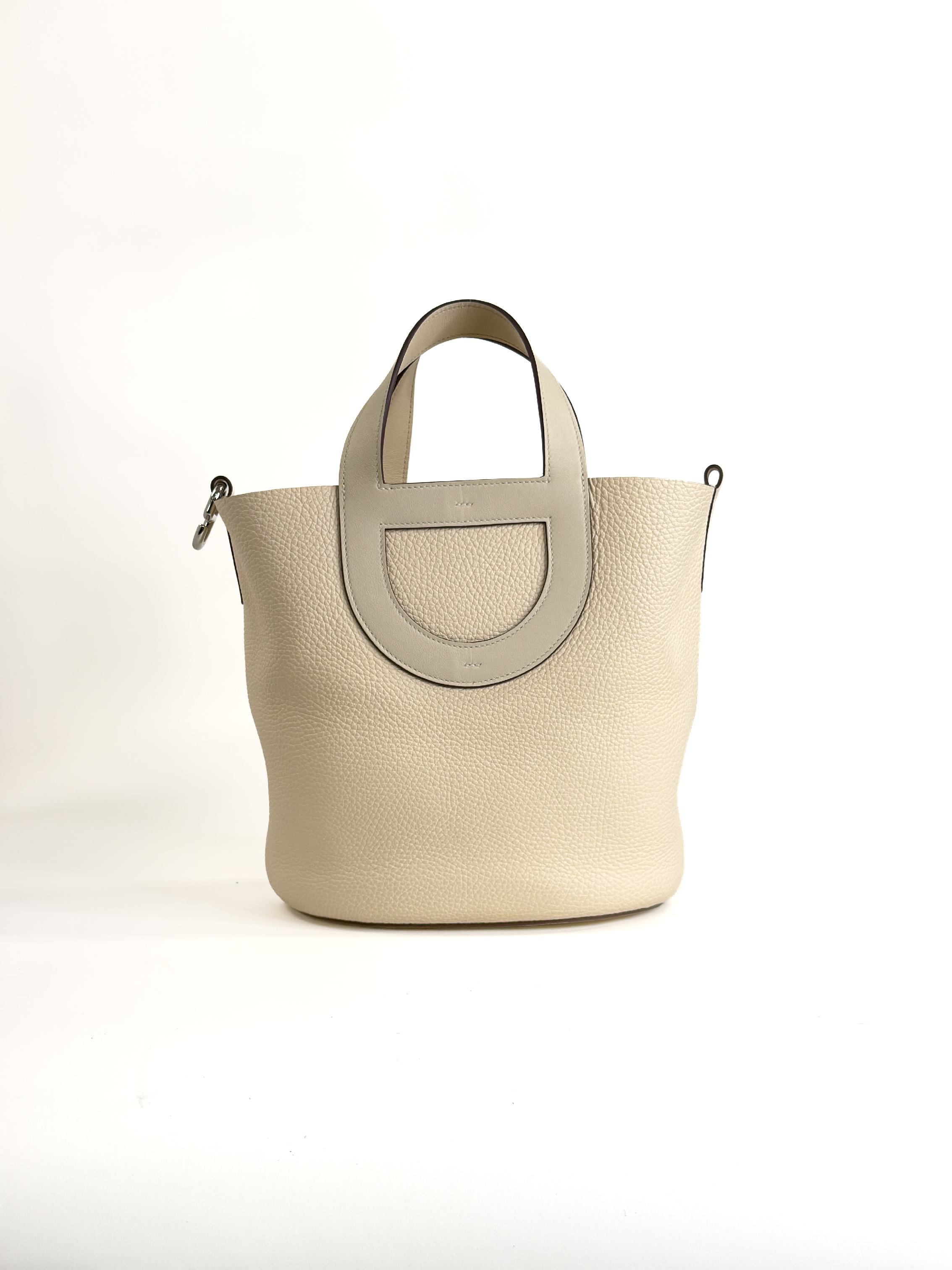 In the Loop 23 Taurillon Clemence Nata Silver Hardware B: 2023 Tote Bag — view 3