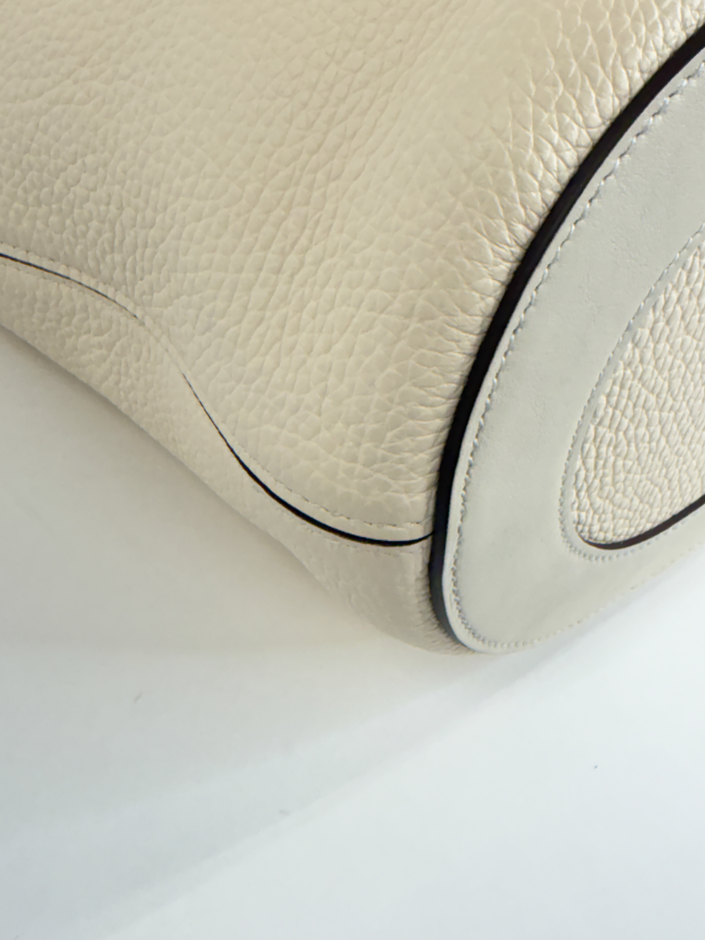 In the Loop 23 Taurillon Clemence Nata Silver Hardware B: 2023 Tote Bag — view 5