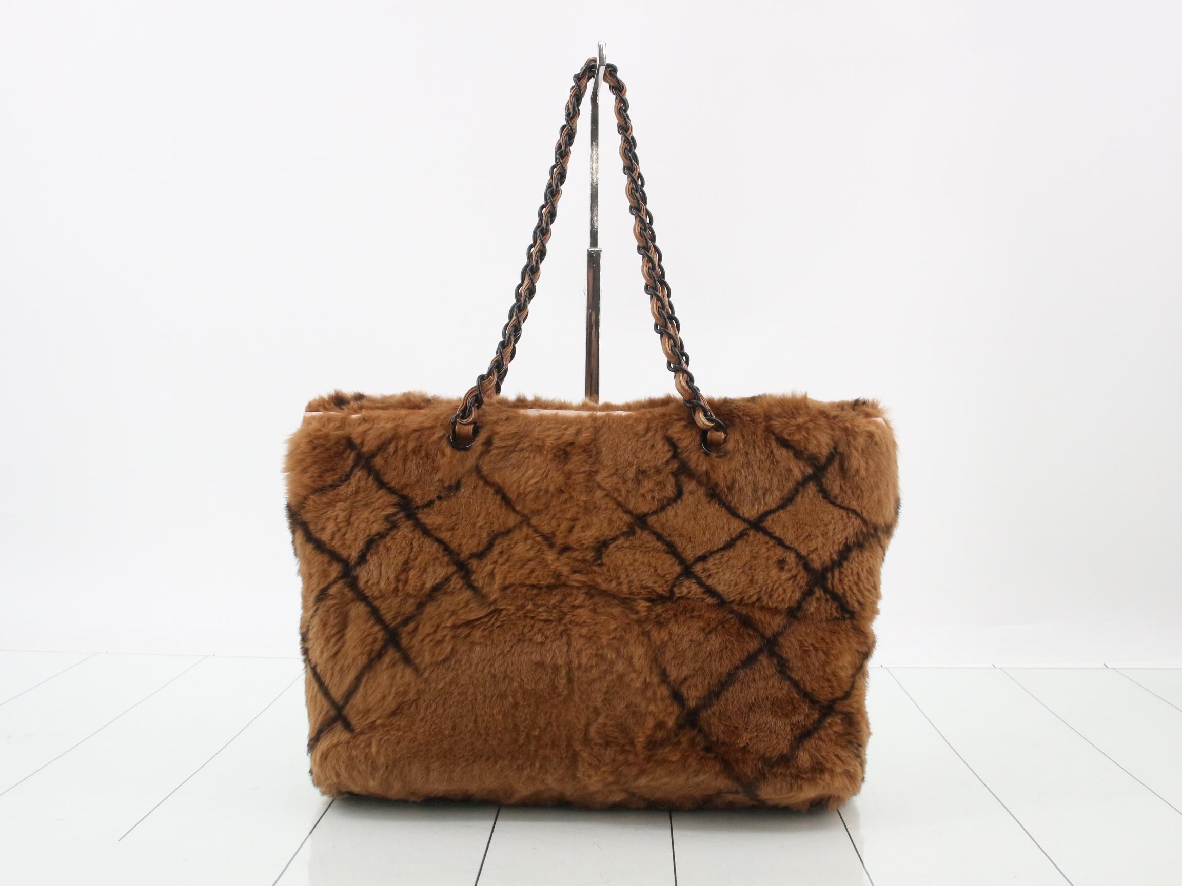 Fur Coco Mark Chain Tote — view 2