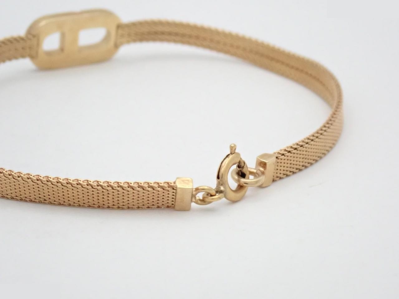Other items in the line: Precious metal bracelets and bangles (metal), wrist circumference approximately 18.5 cm. — view 3