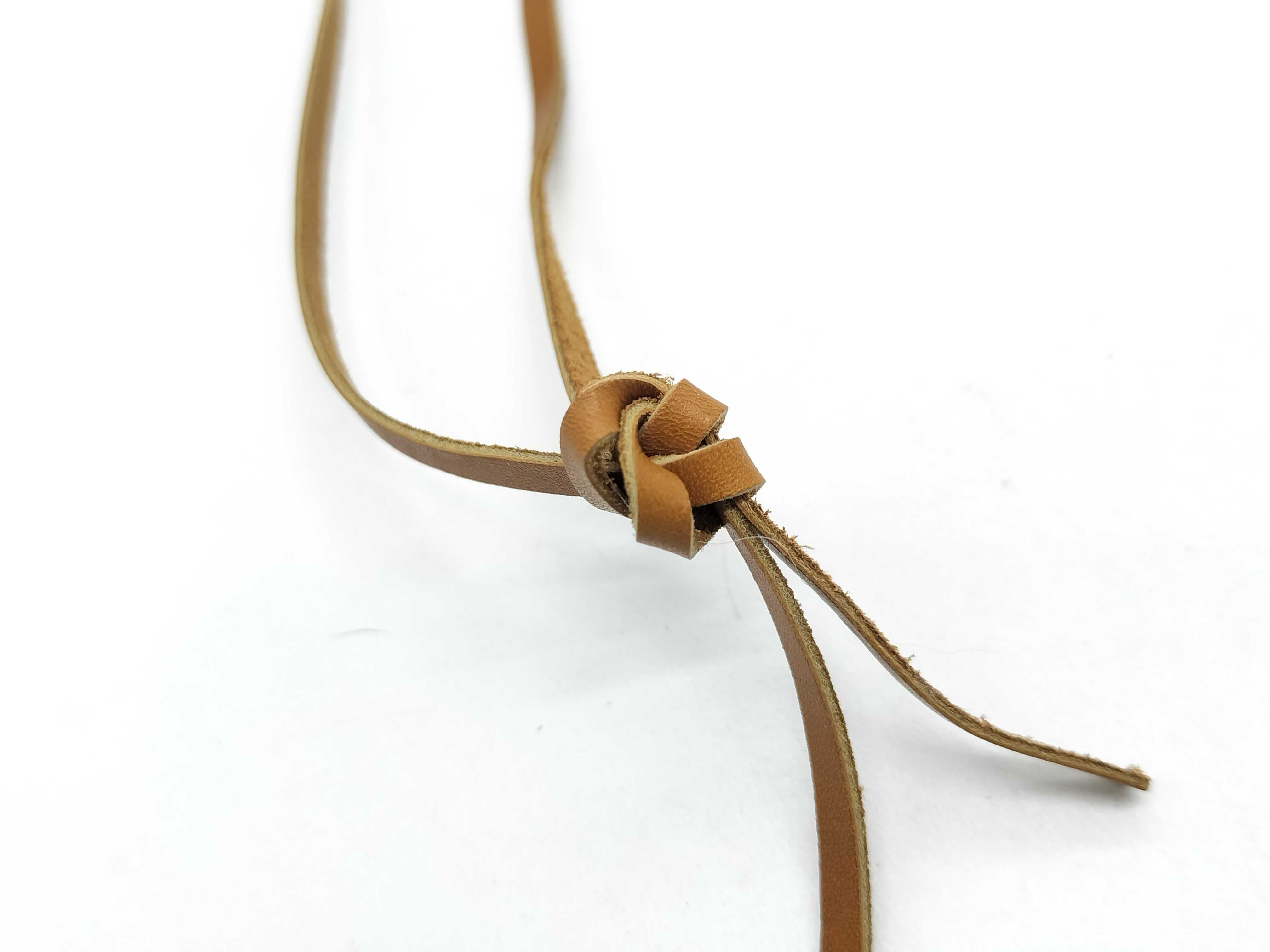 Camellia Leather Choker Brown Necklace — view 5