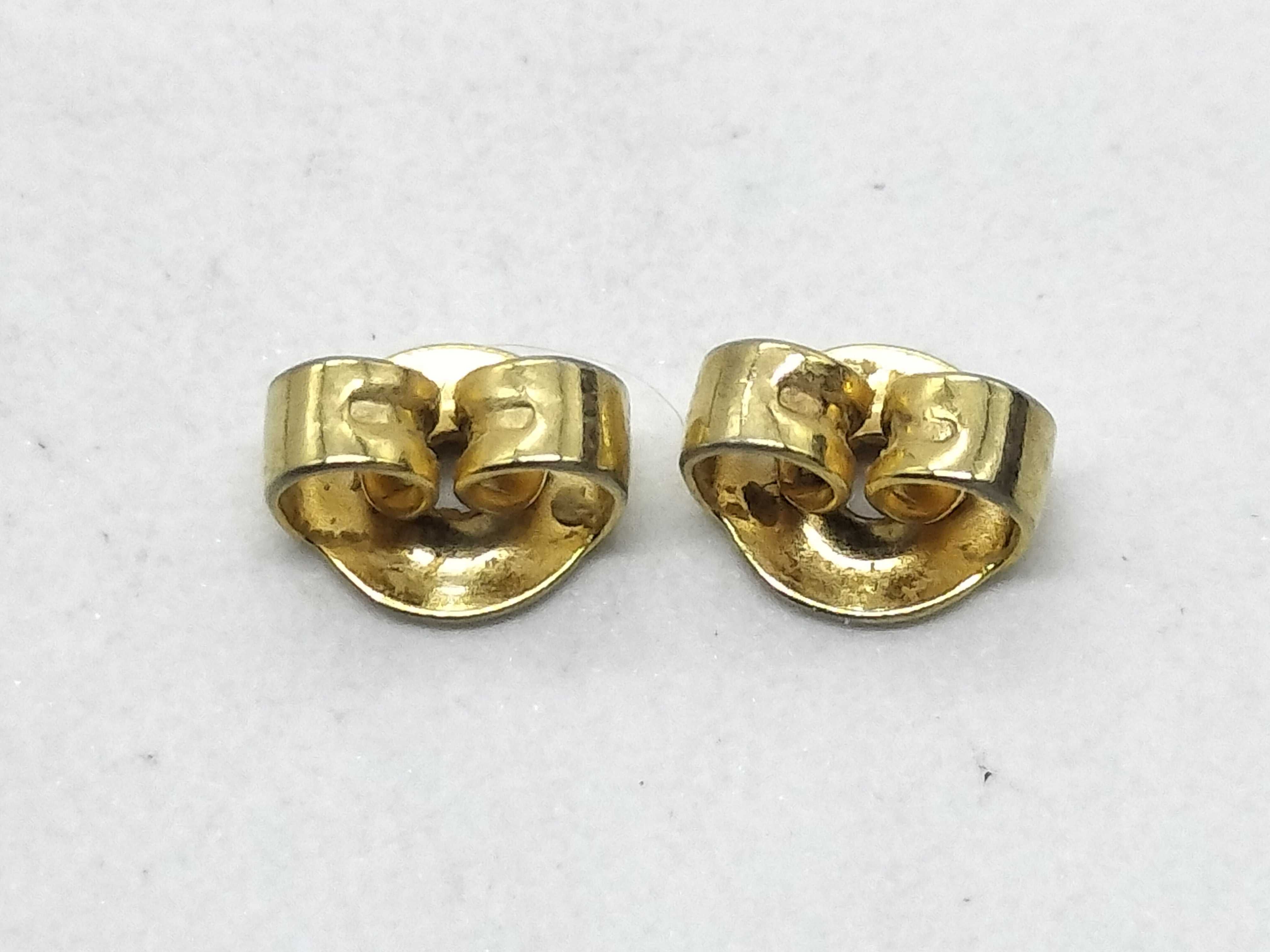 gold earrings — view 5