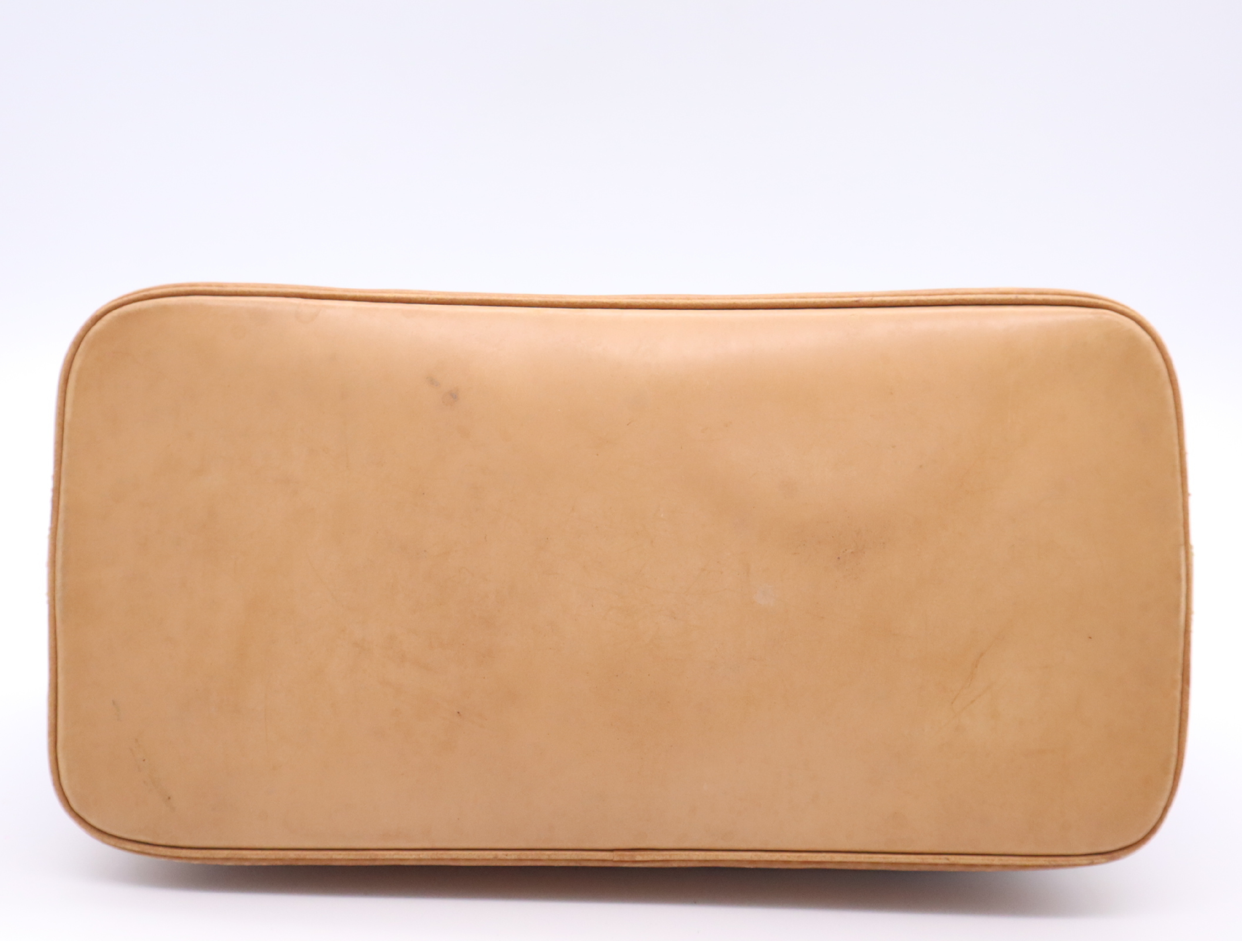 M51130 Monogram Alma (old model) handbag — view 4