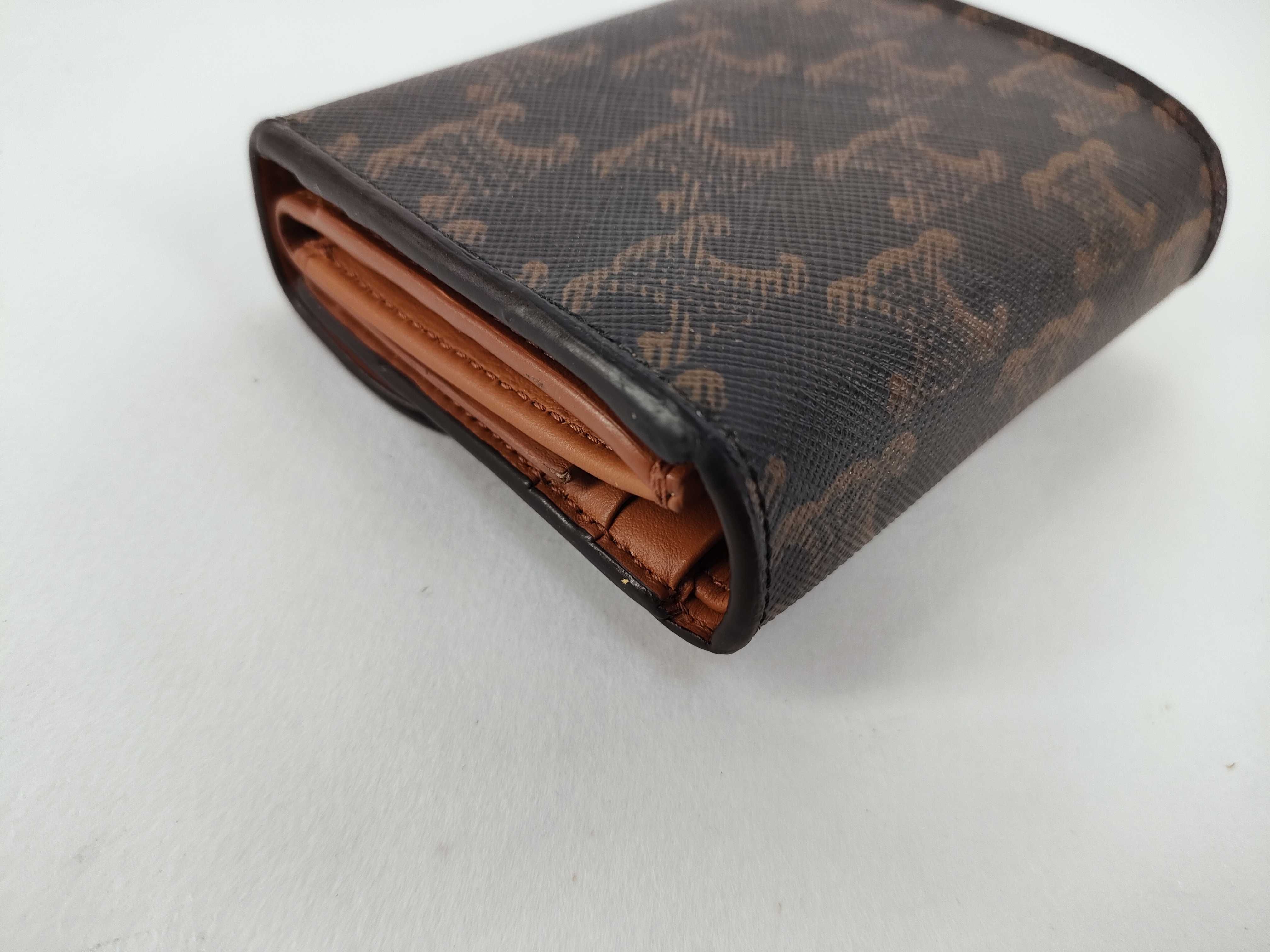 Triomphe Compact Wallet Folding Wallet — view 3