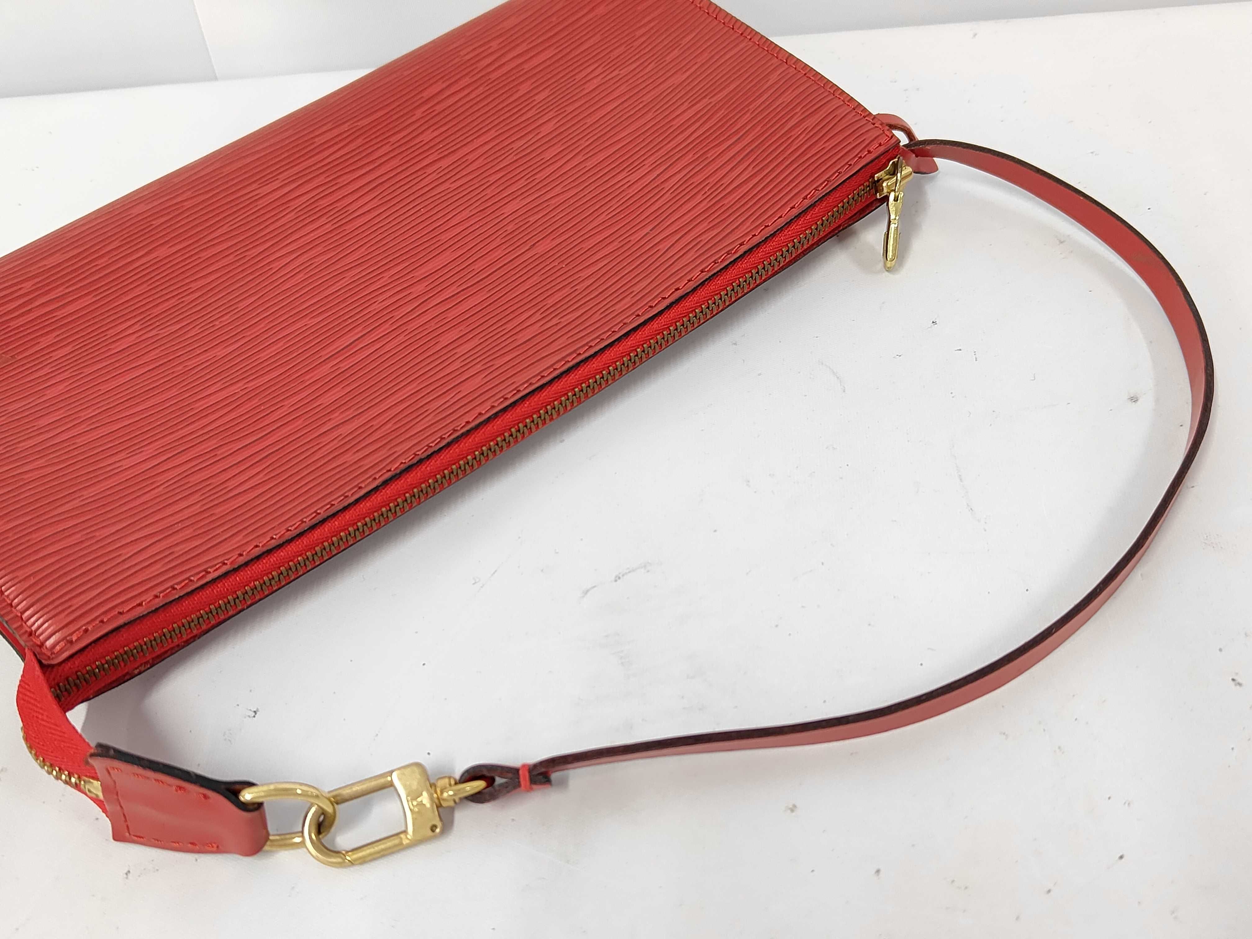 Pochette Accessoires Pouch Epi M52947 Handbag — view 3