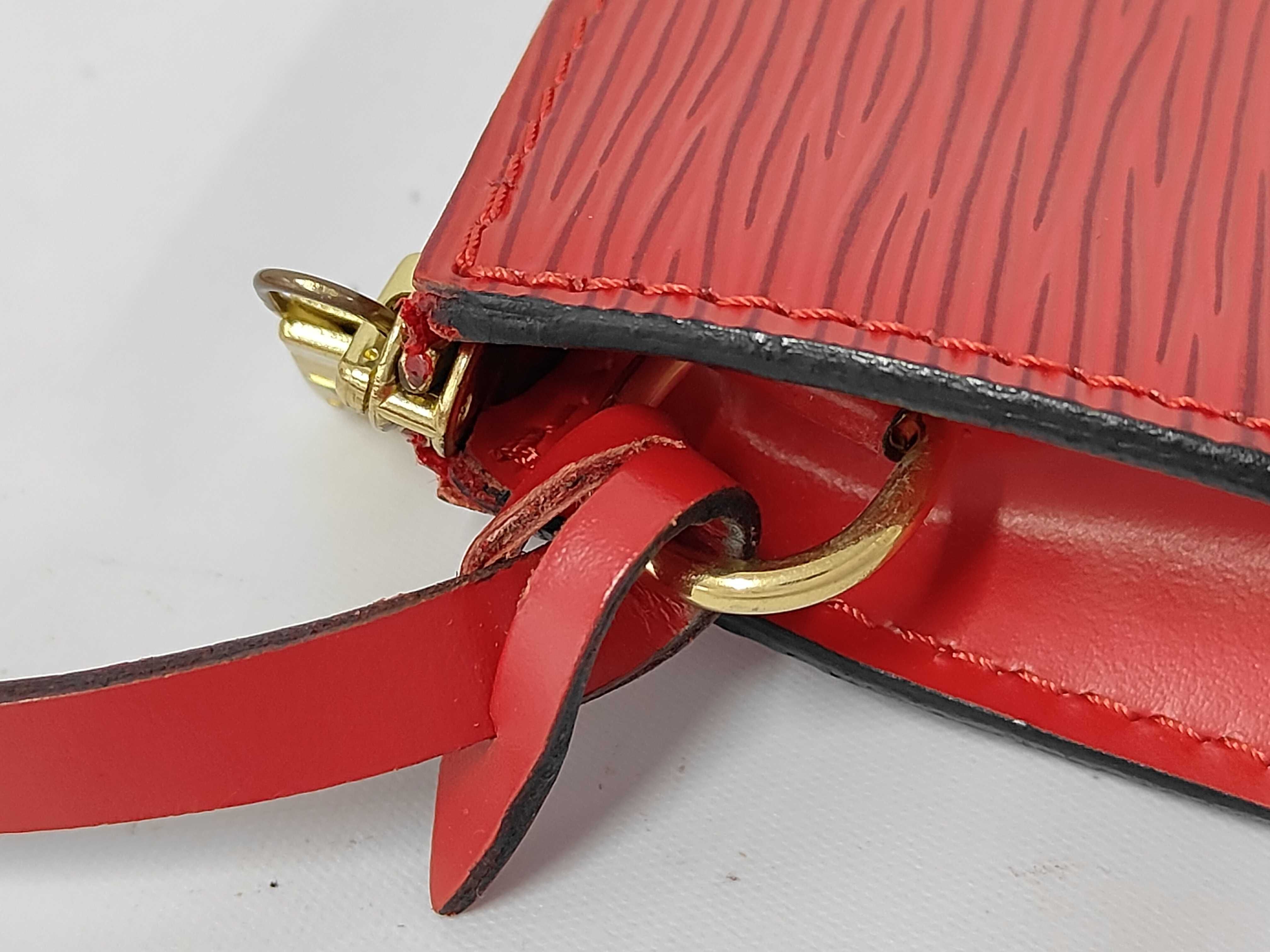 Pochette Accessoires Pouch Epi M52947 Handbag — view 6