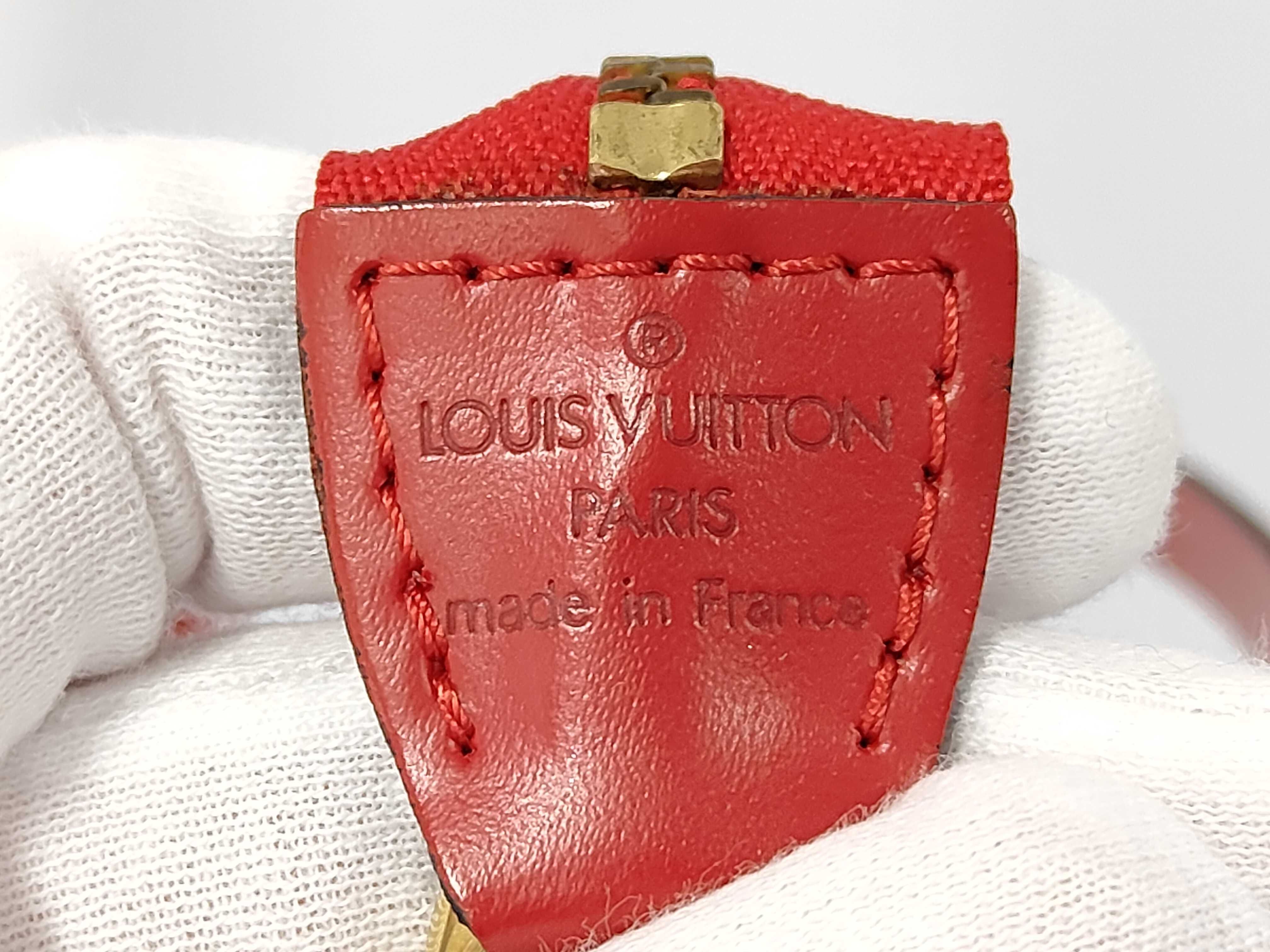 Pochette Accessoires Pouch Epi M52947 Handbag — view 9