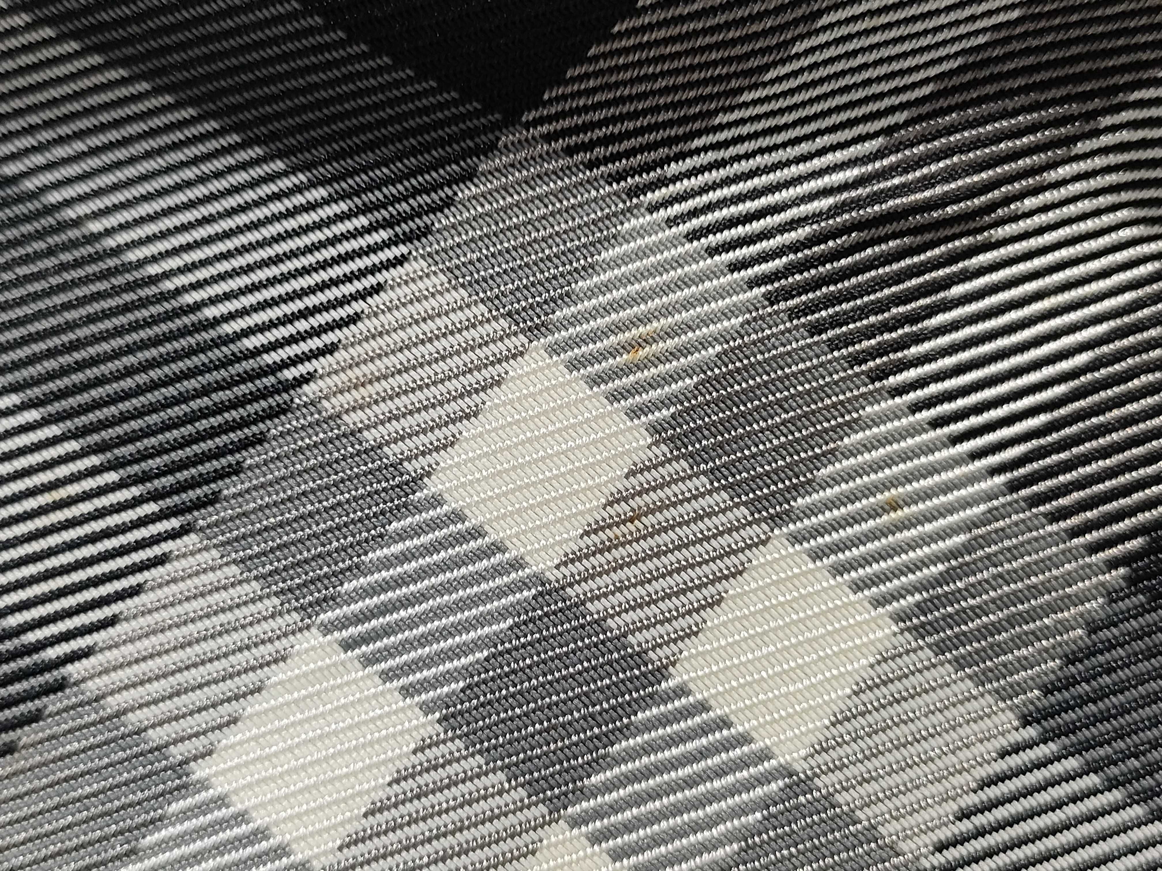 Blue Label Nova Check Tote Bag — view 8