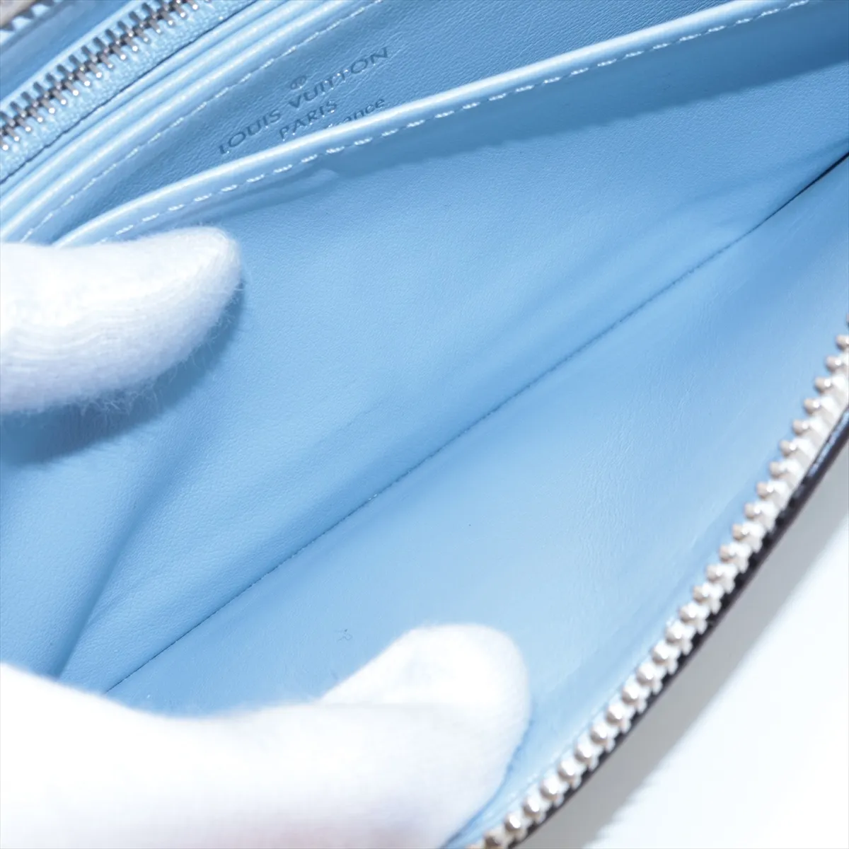 Mahina Zippy Wallet M80494 TN0261 Blue Gradient Round Zip Wallet (RFID detected) — view 9