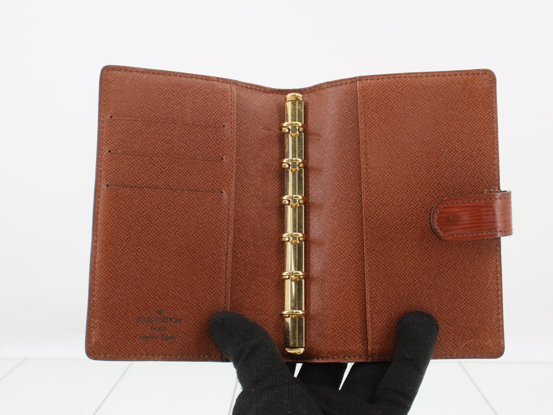 R20053 Agenda PM Kenyan Brown — view 4