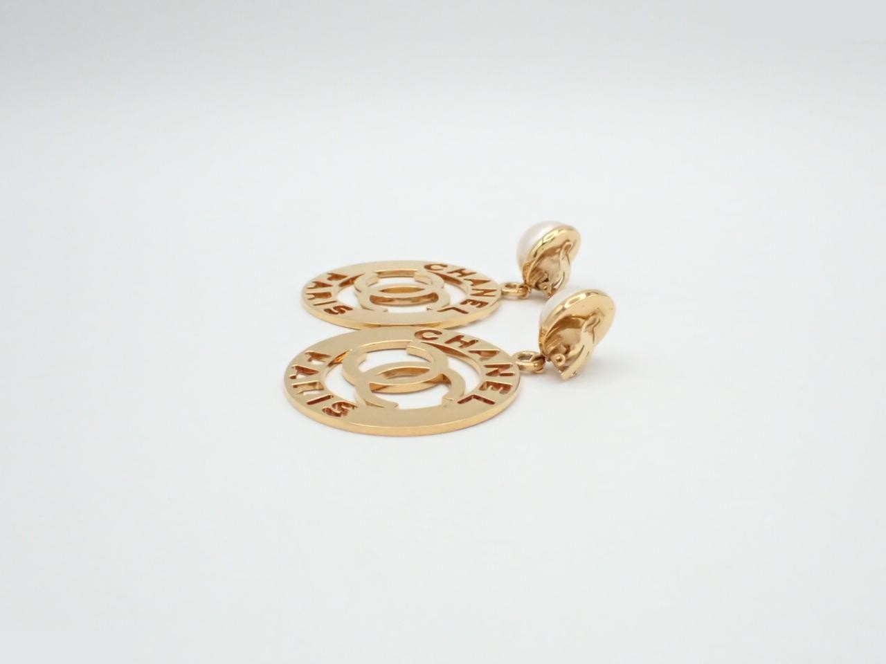 Earrings — view 3
