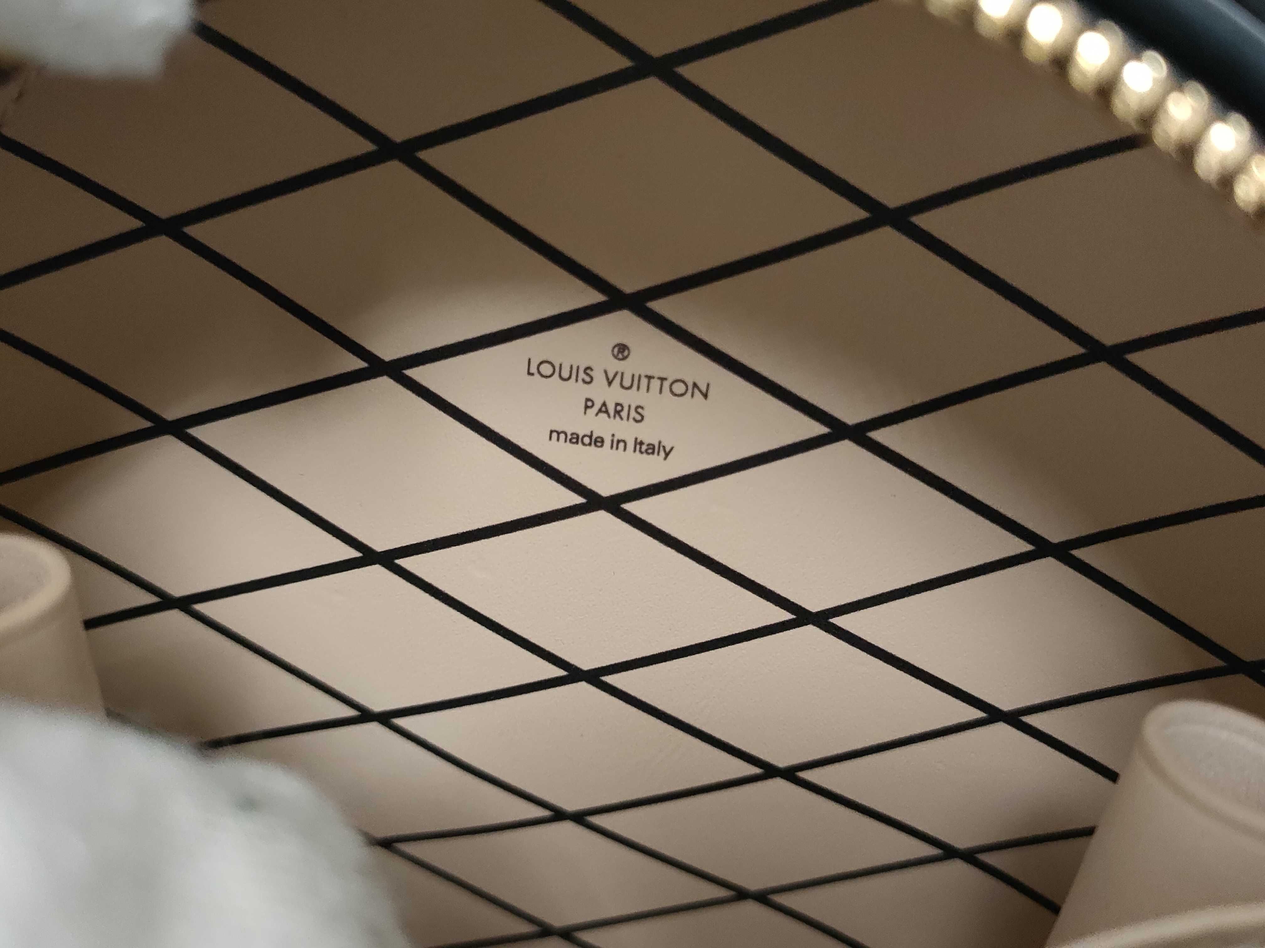 Monogram Louis Vuitton Monogram Reverse Mini Boite Chapeau M68276 Shoulder Bag — view 12
