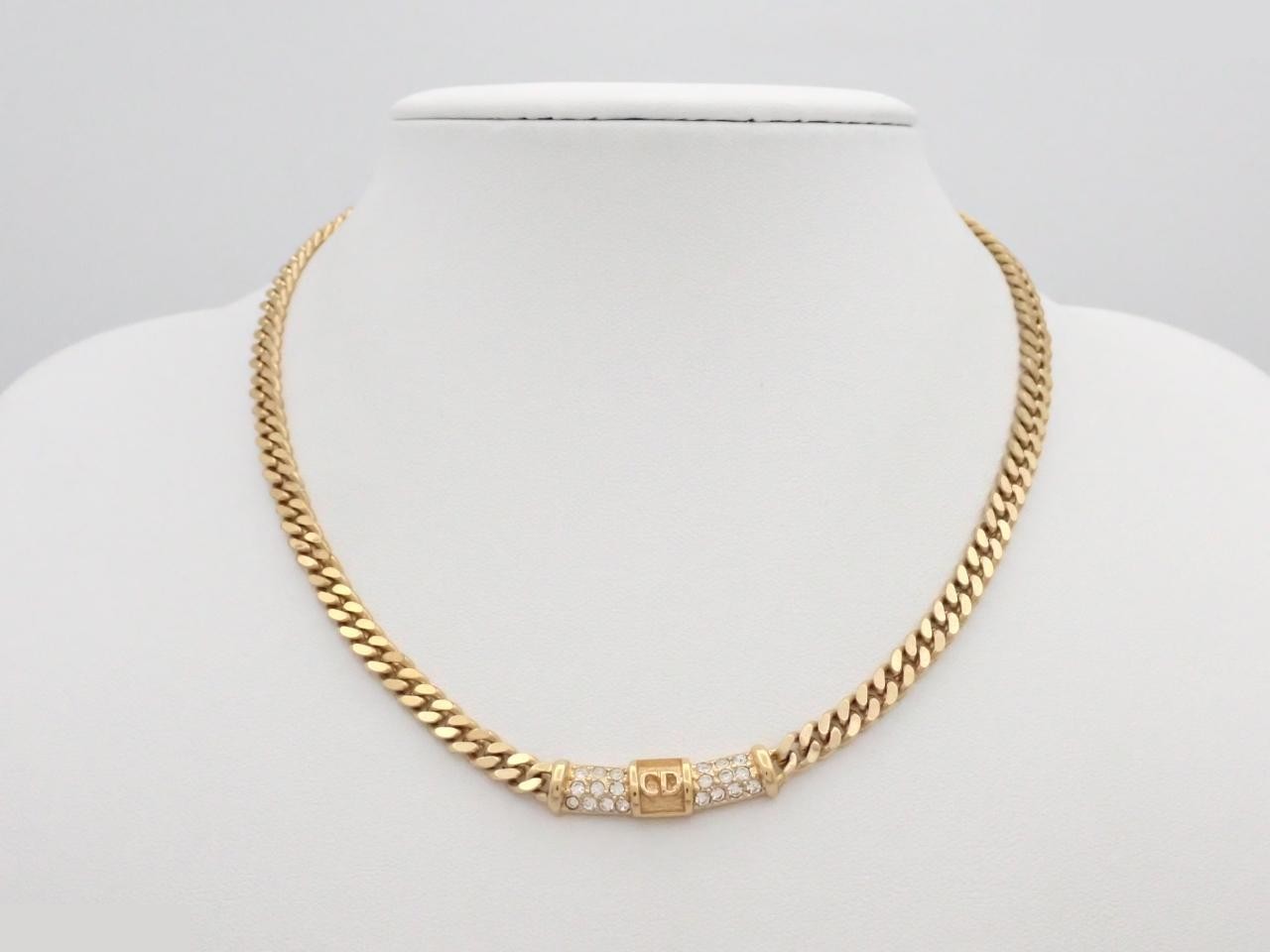 Other line: Precious metal/CD logo rhinestone necklace, chain approximately 40cm. — view 3