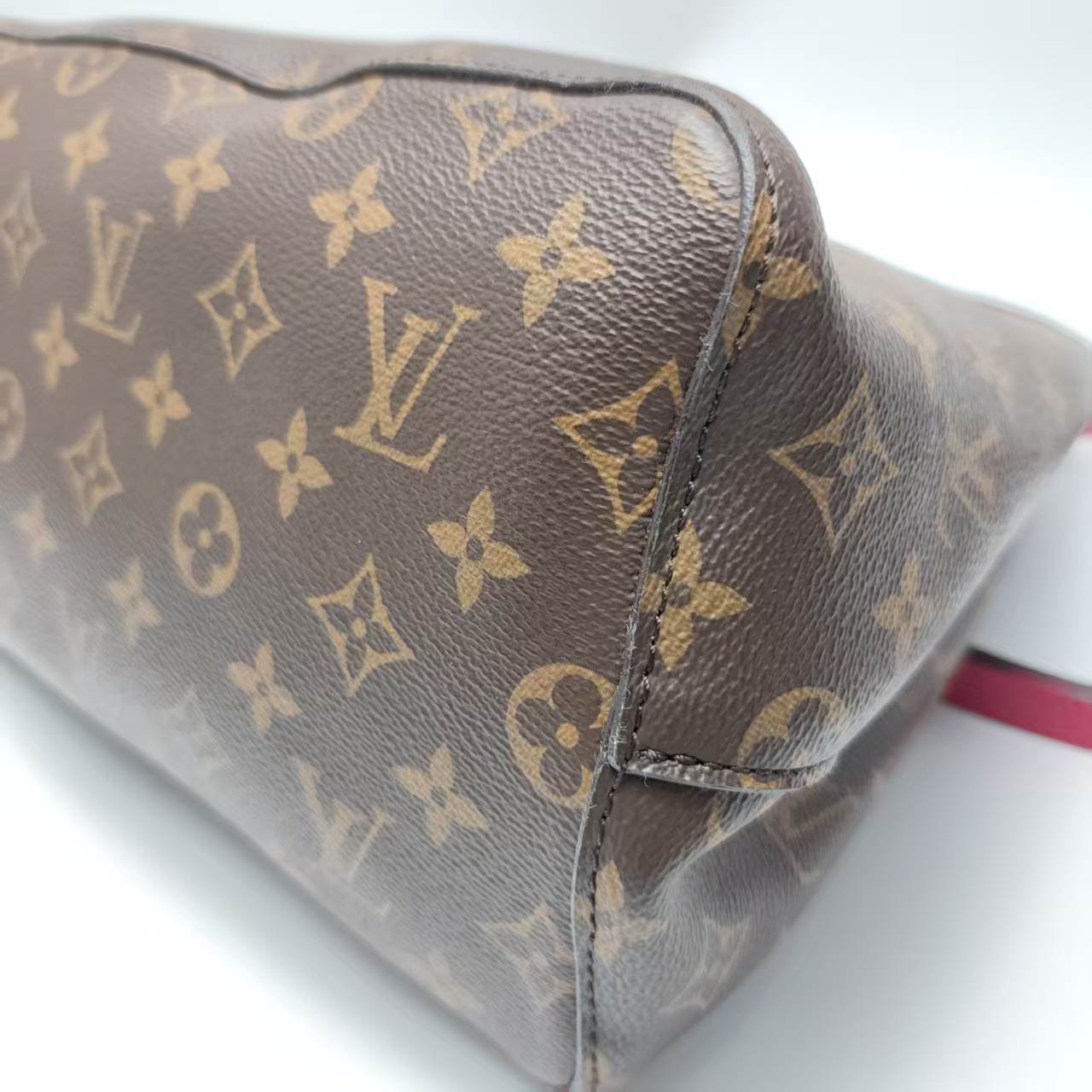 【*Shipped from: China*】LOUIS VUITTON NeoNoe PU Shoulder Bag — view 6