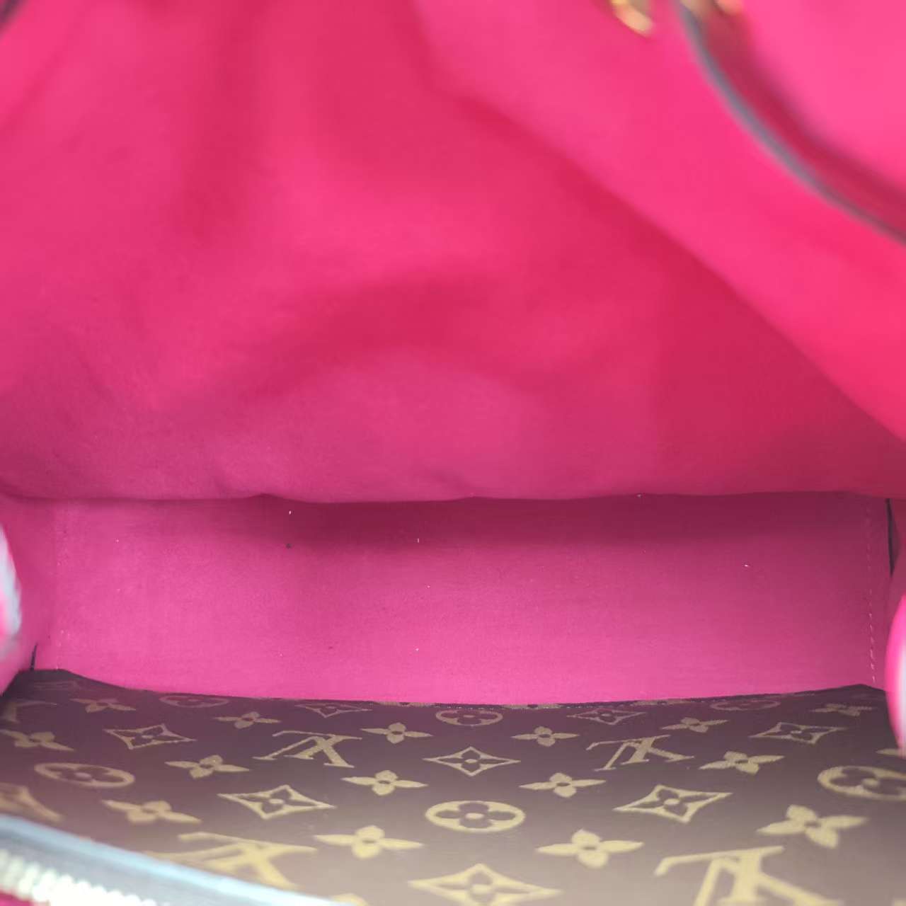 【*Shipped from: China*】LOUIS VUITTON NeoNoe PU Shoulder Bag — view 8
