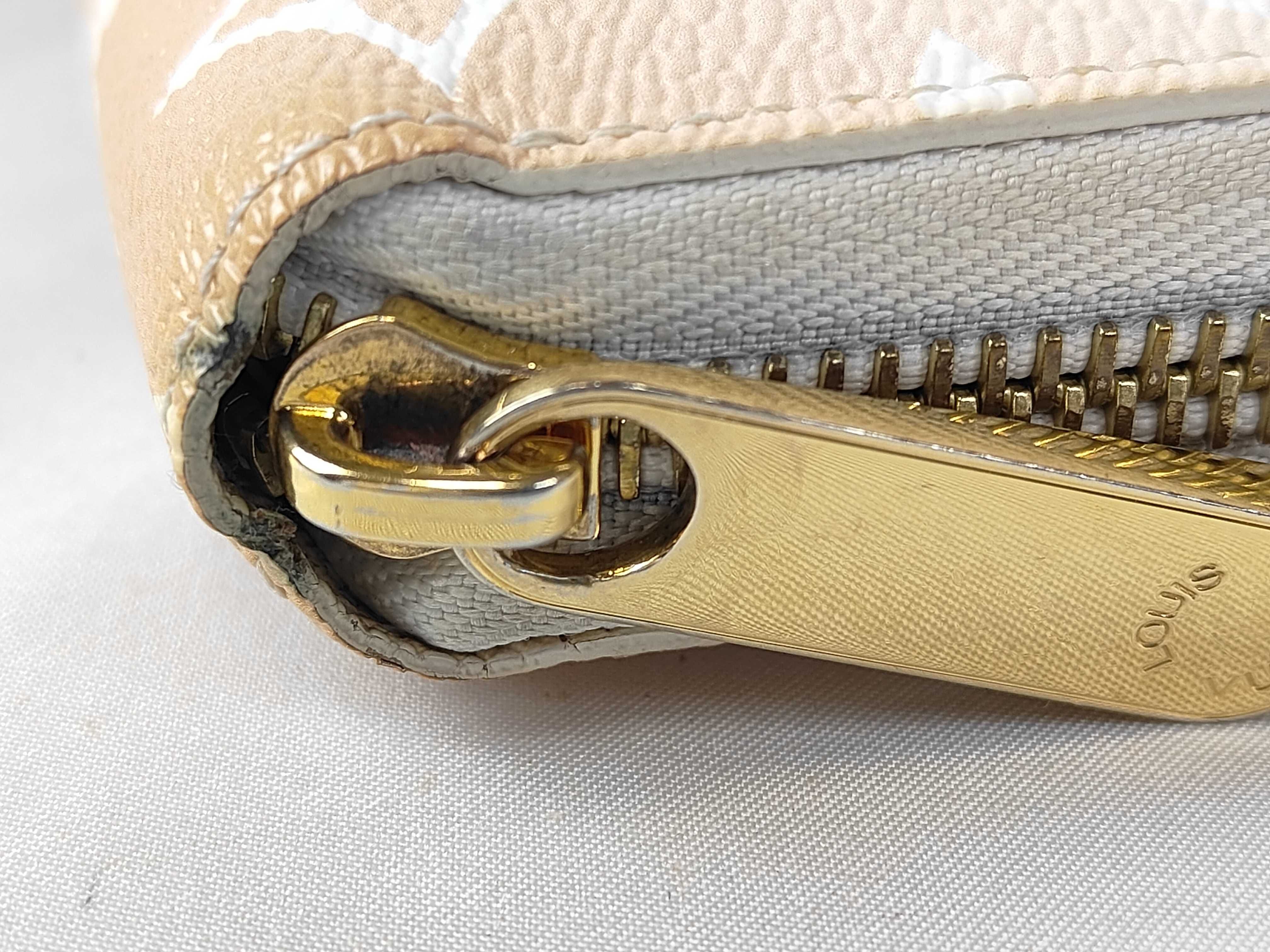 Zippy Wallet Monogram Giant M80359 Wallet — view 8