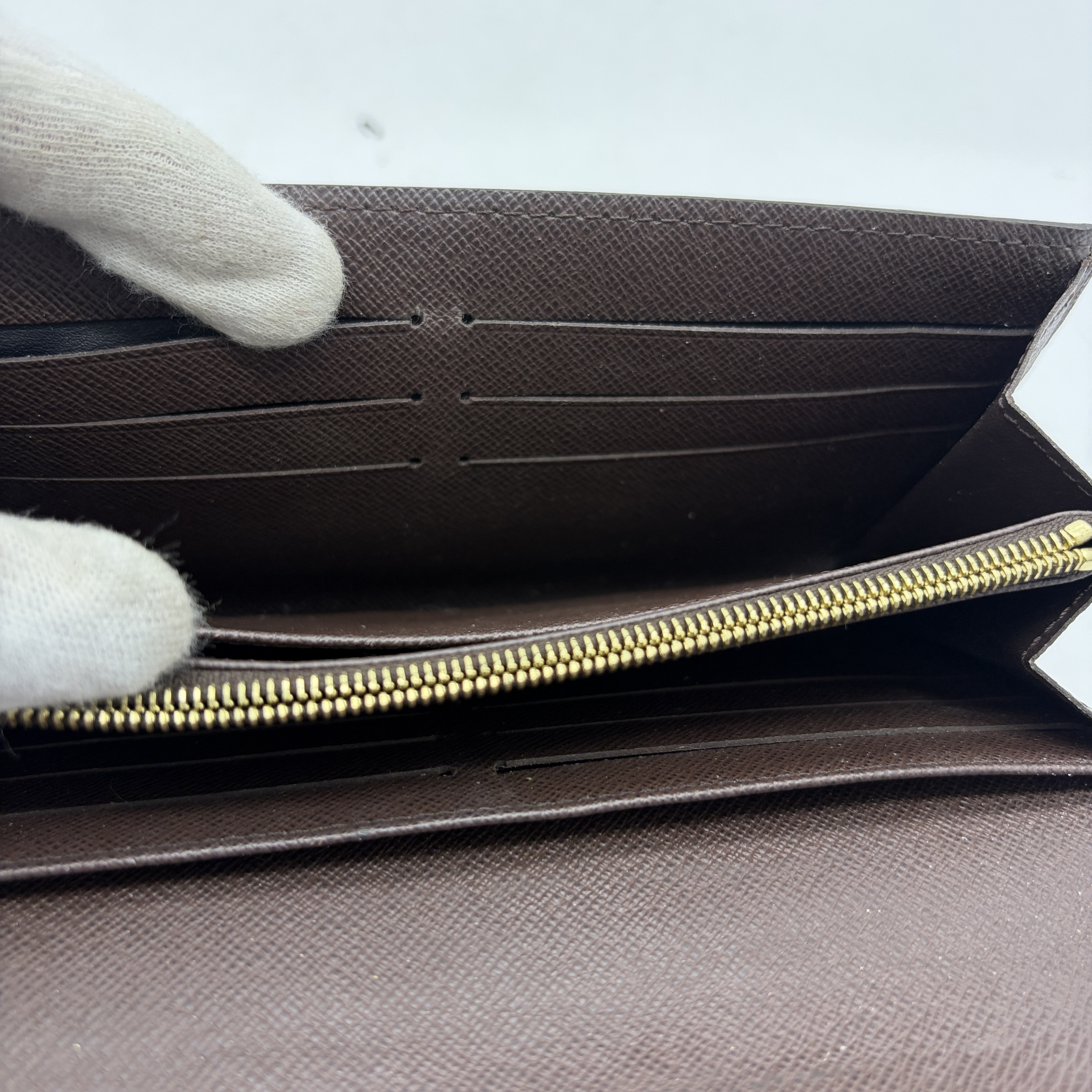 Damier Long Wallet — view 9
