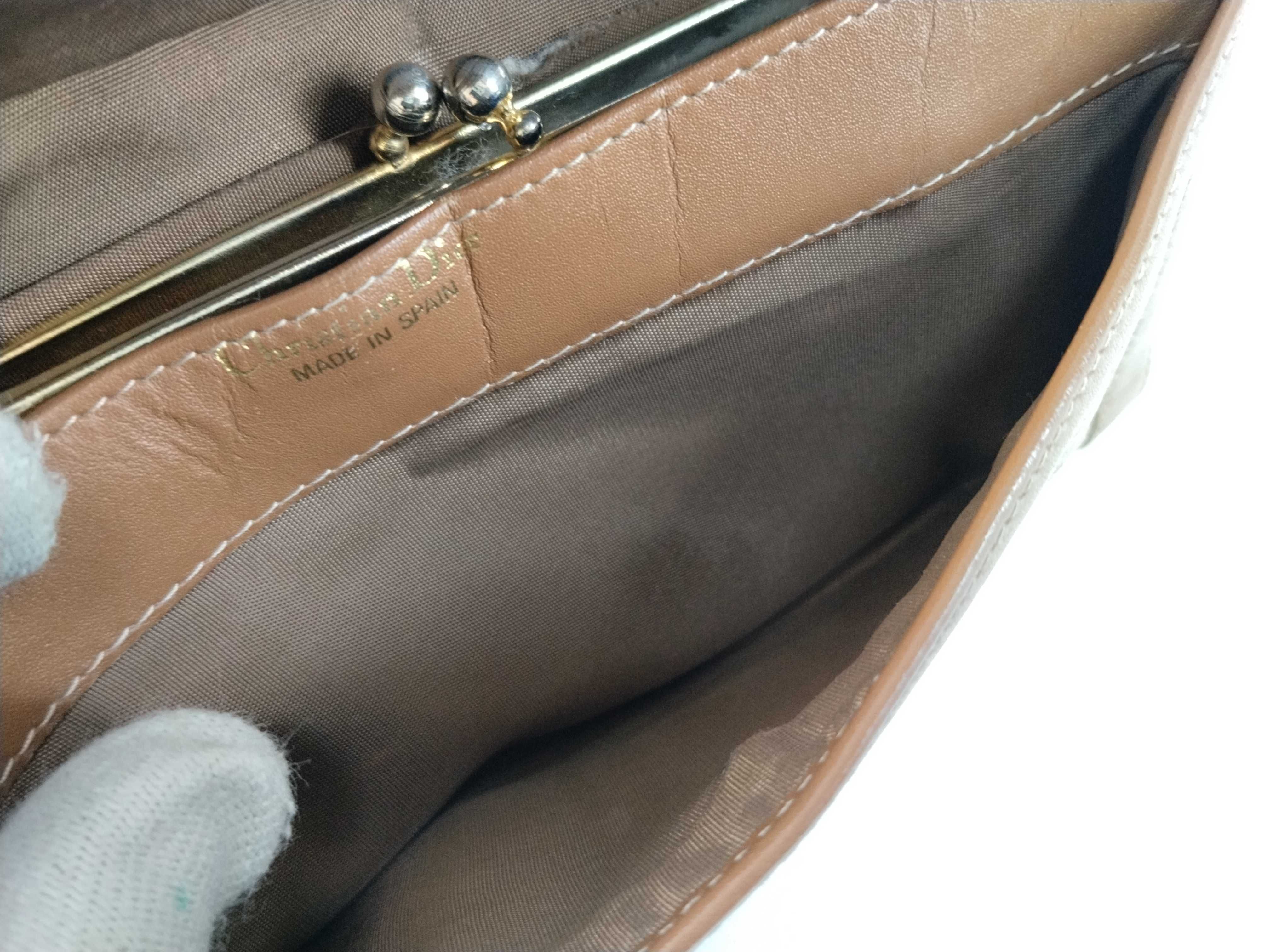 Honeycomb PVC Leather Long Wallet — view 13