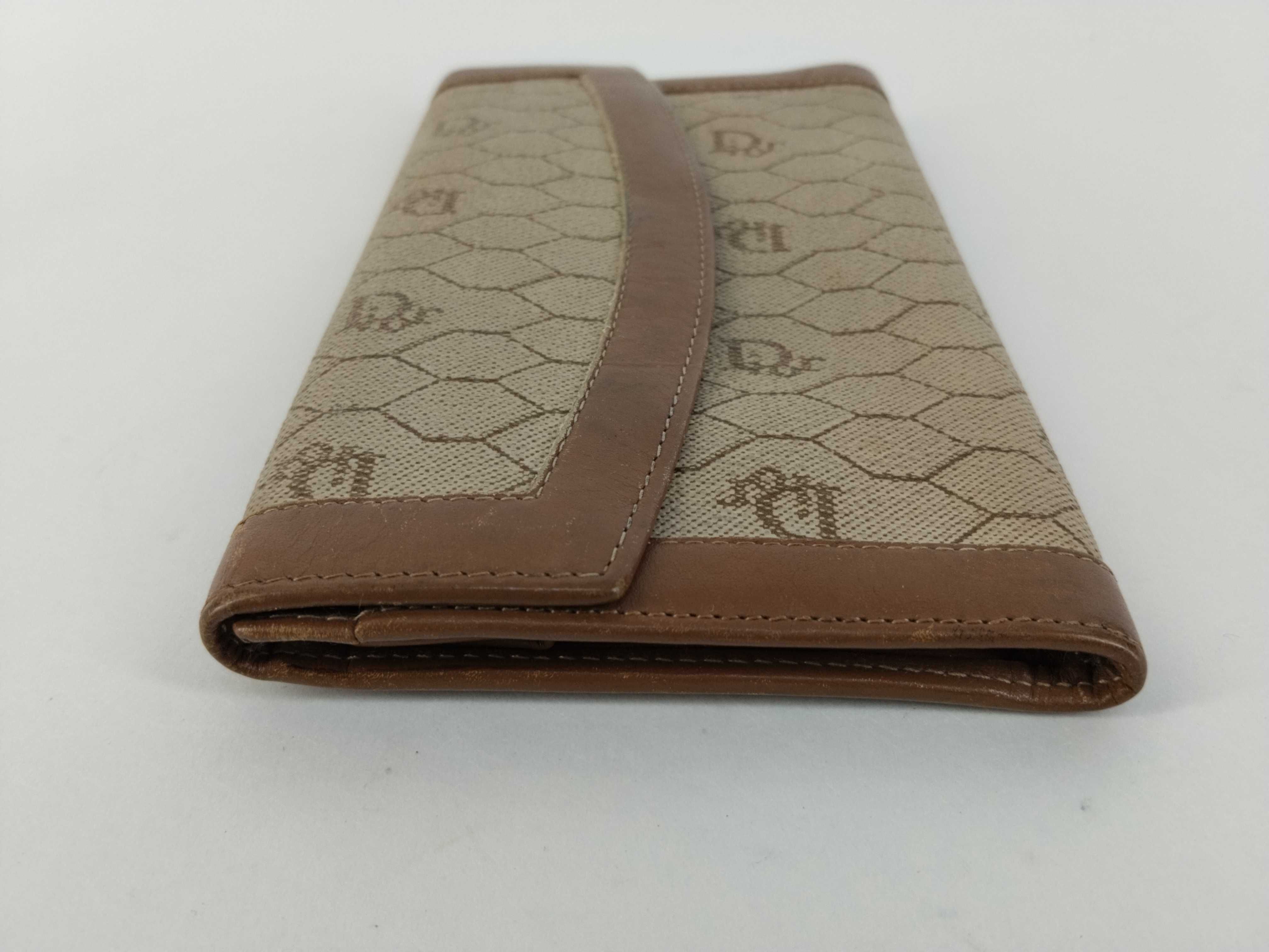 Honeycomb PVC Leather Long Wallet — view 4