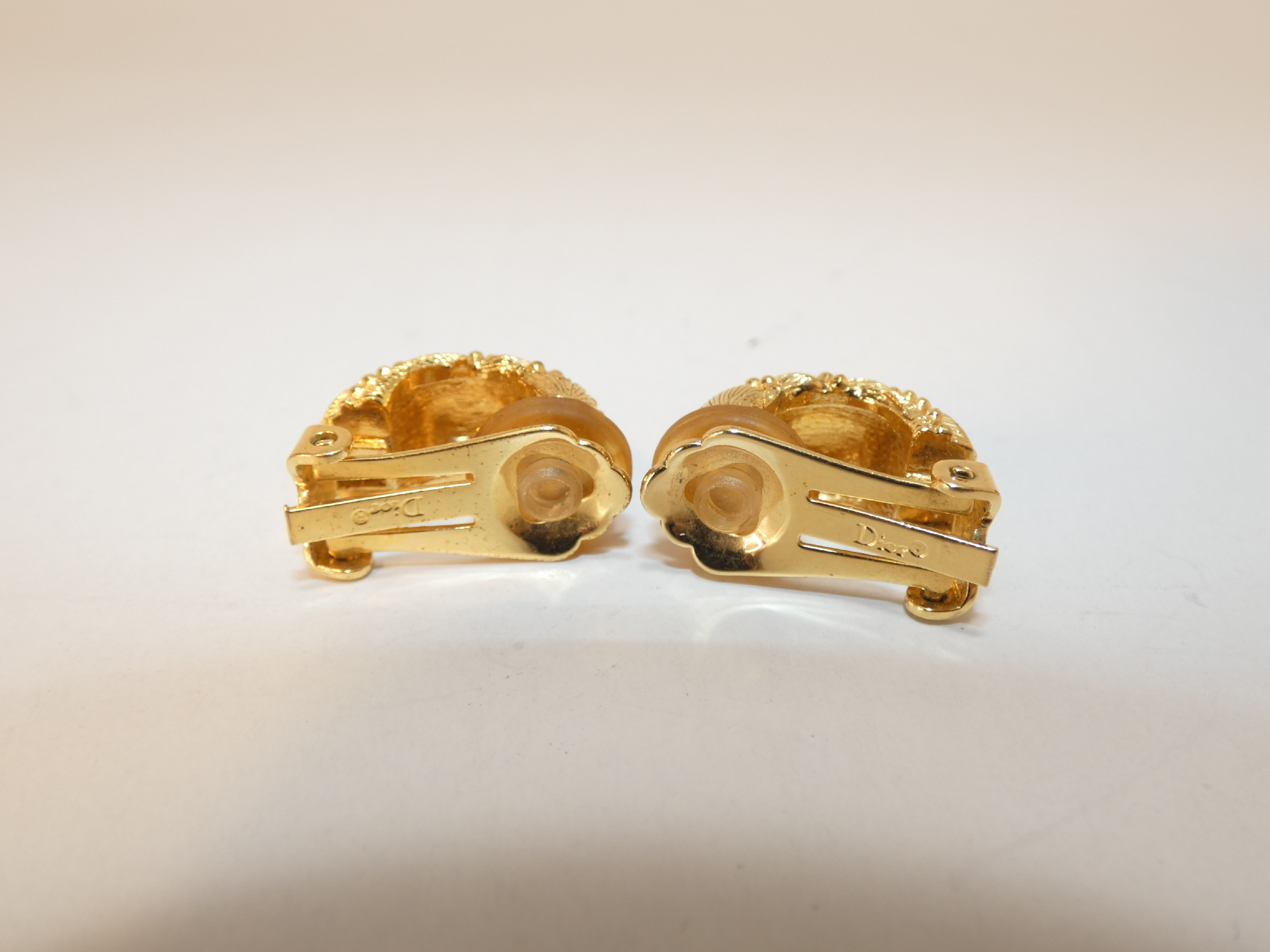 Vintage Metal Gold Earrings — view 4