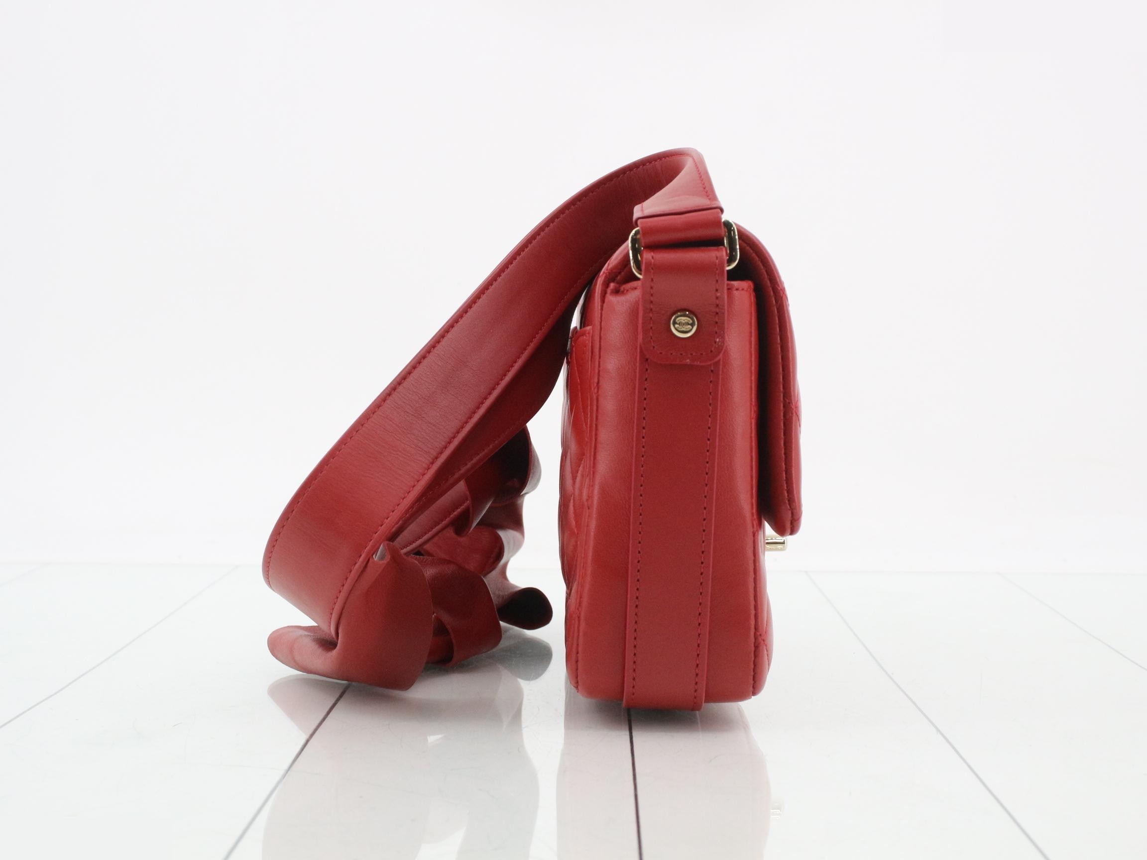 Leather Coco Mark Frill Shoulder Bag, Red — view 4