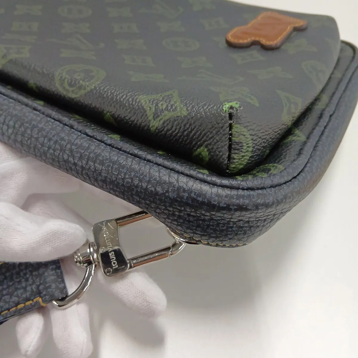 Monogram Avenue Sling Bag M46344 Black (RFID detected) — view 13