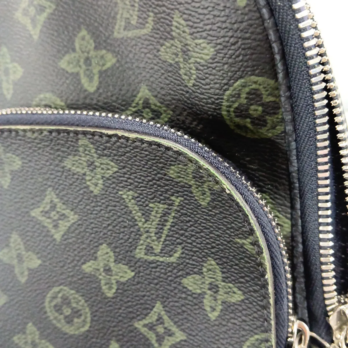 Monogram Avenue Sling Bag M46344 Black (RFID detected) — view 15