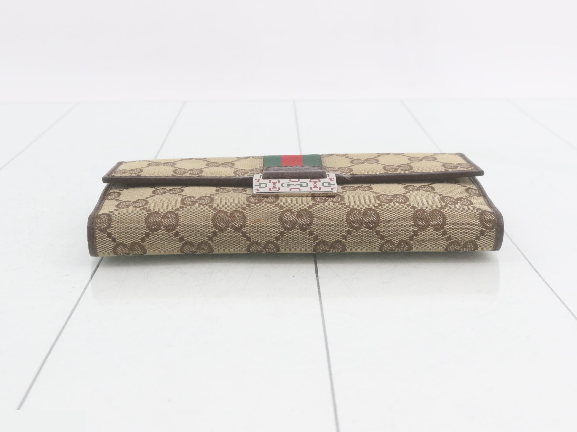 146206 Wallet — view 3