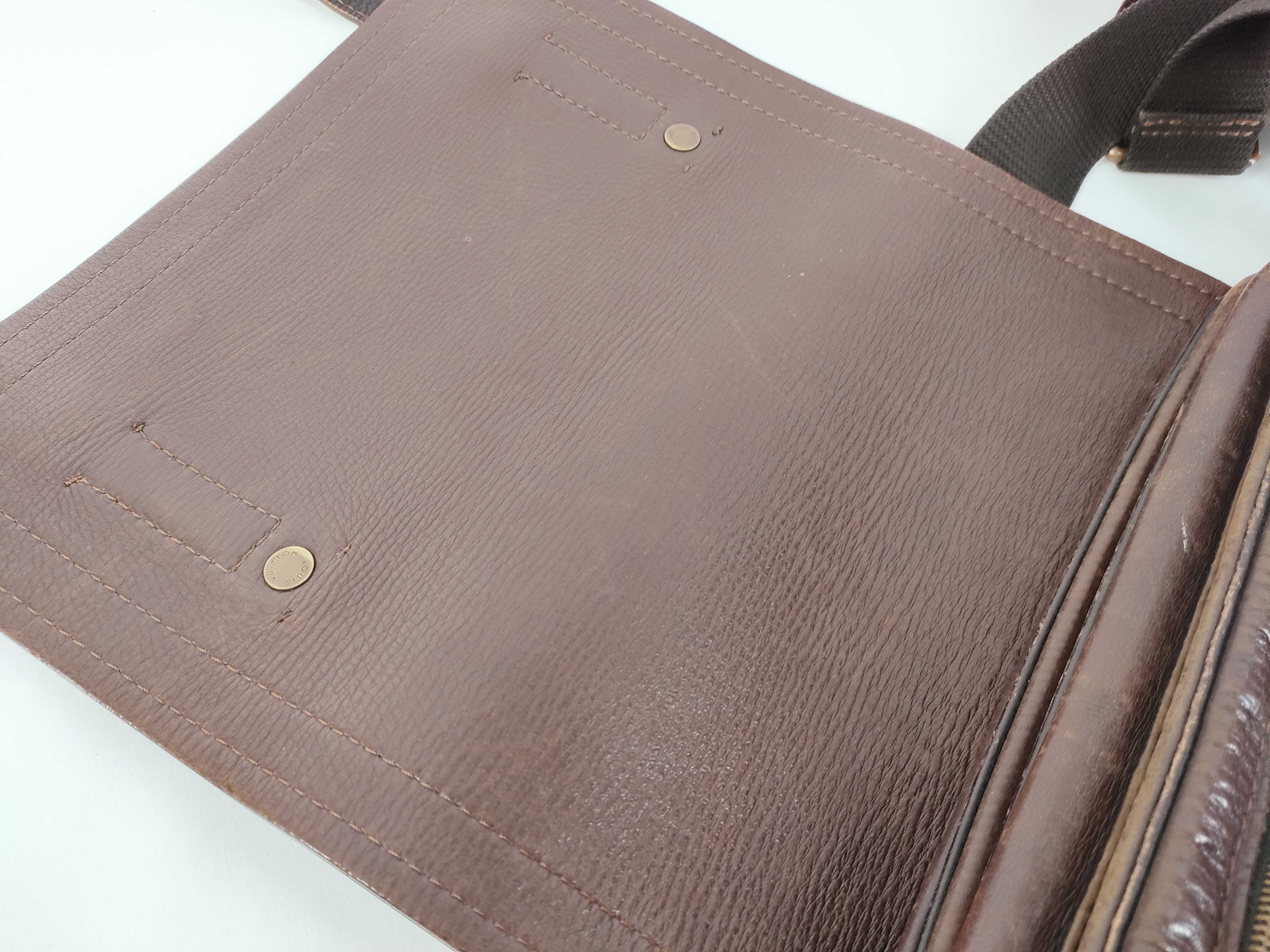 Utah Reporter Shoulder Bag M92072 Shoulder Bag — view 9