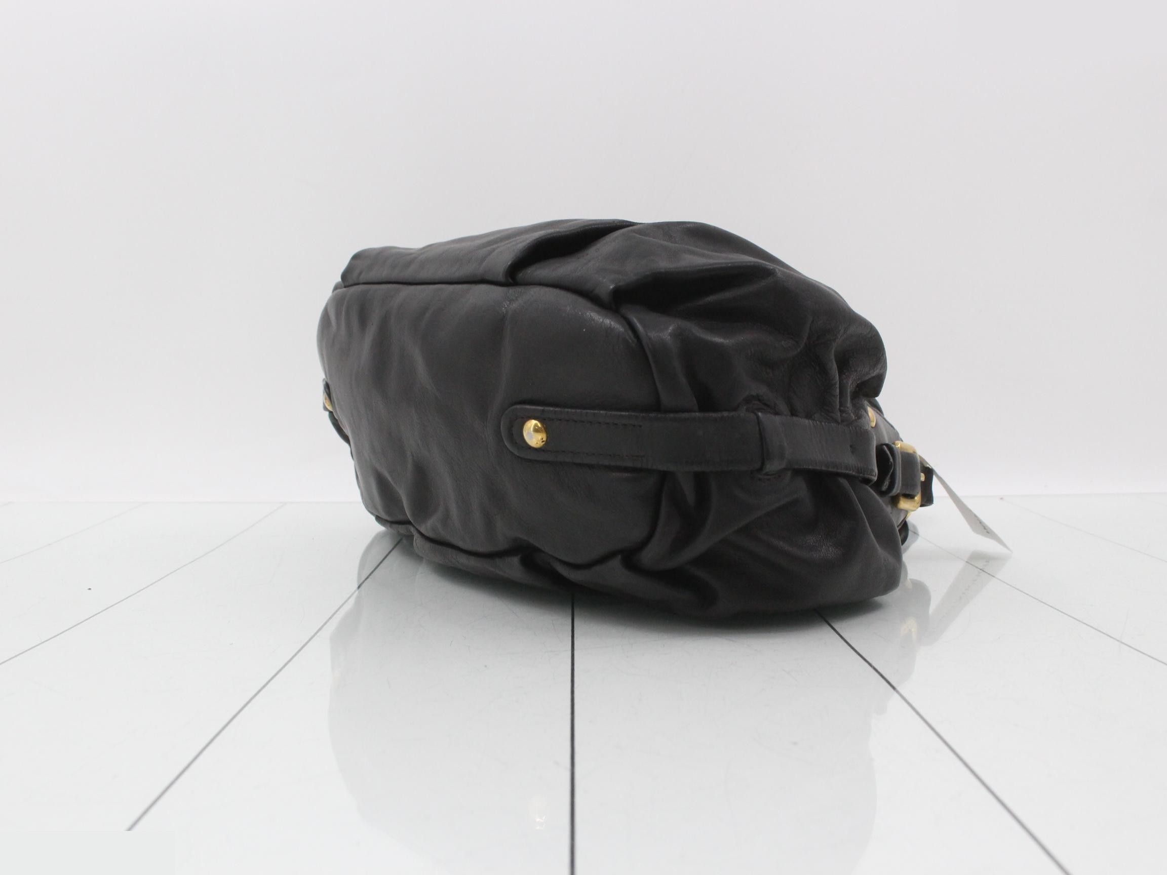 One-shoulder bag, approximately 32 cm wide. — view 6