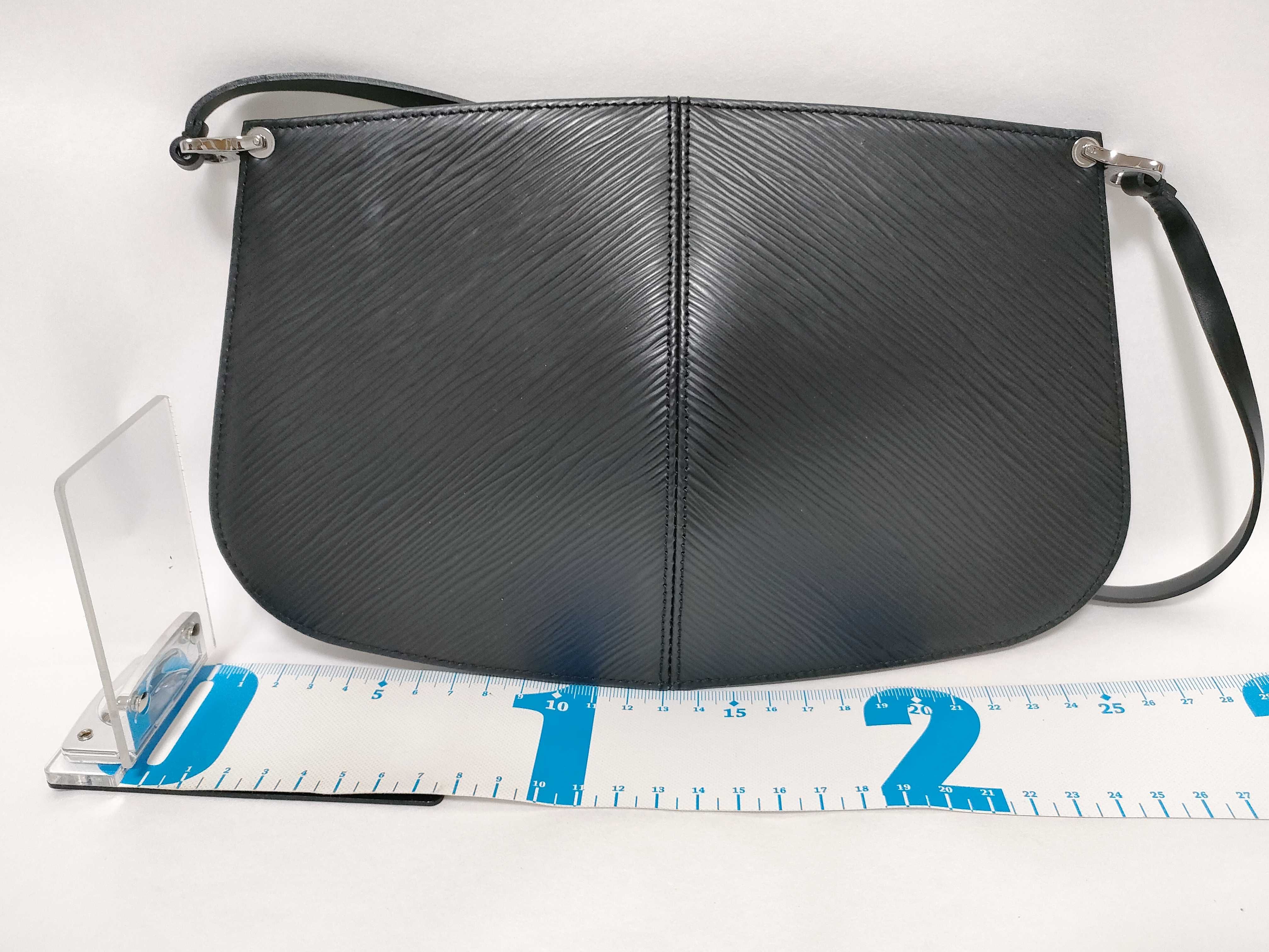 Epi Pochette de Milune M52622 SP0051 Black Shoulder Bag — view 2