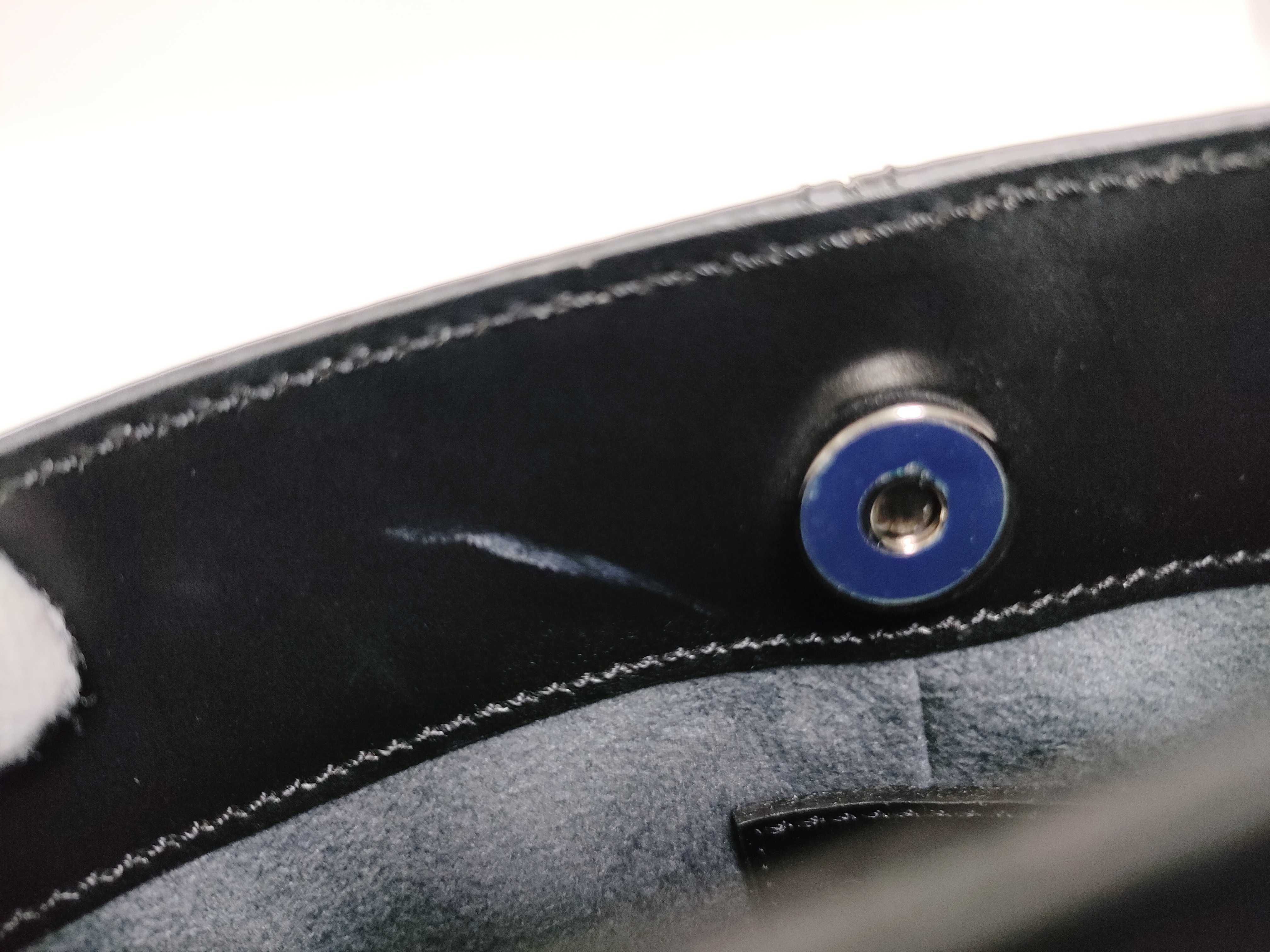 Epi Pochette de Milune M52622 SP0051 Black Shoulder Bag — view 12