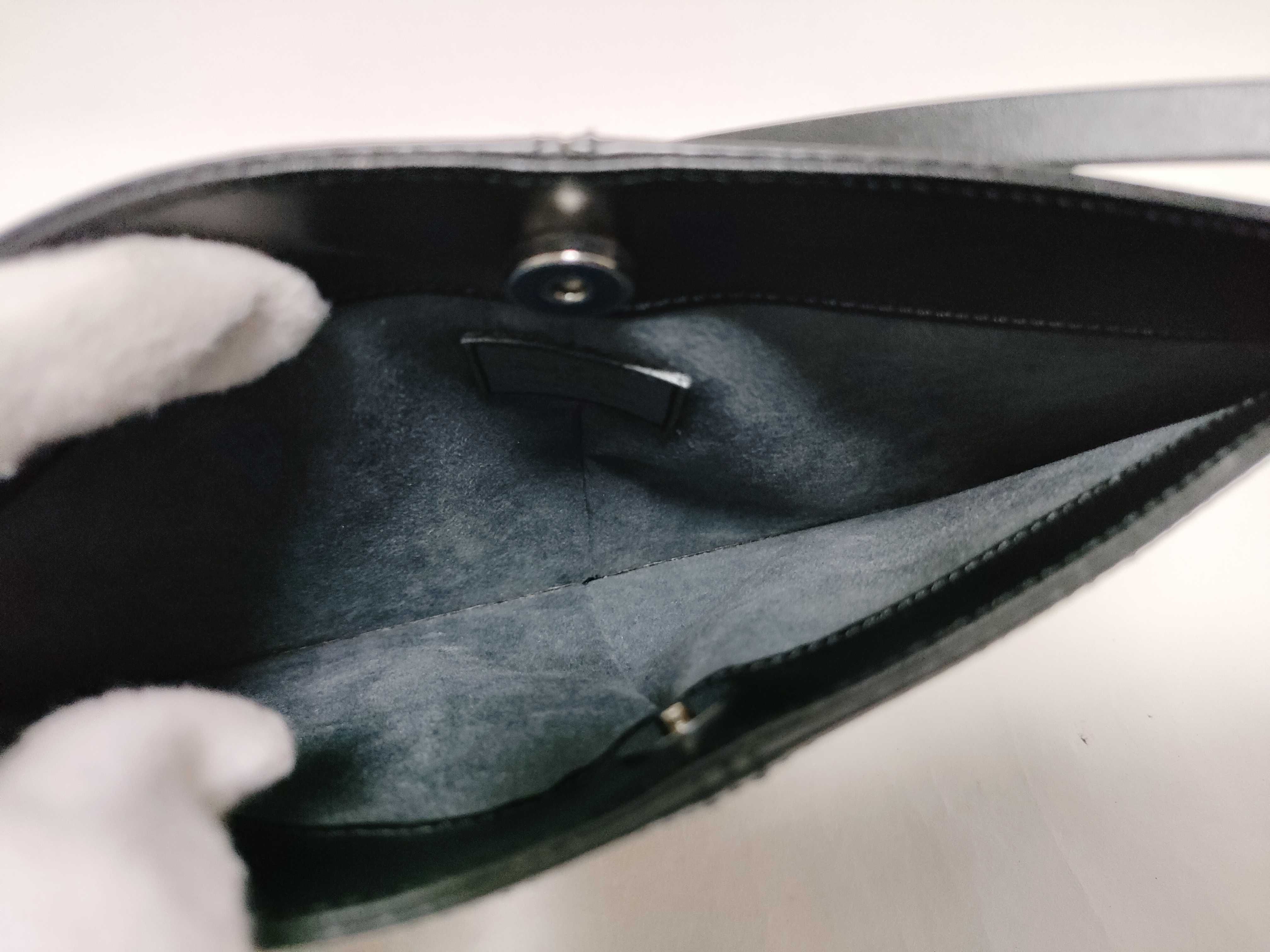 Epi Pochette de Milune M52622 SP0051 Black Shoulder Bag — view 9