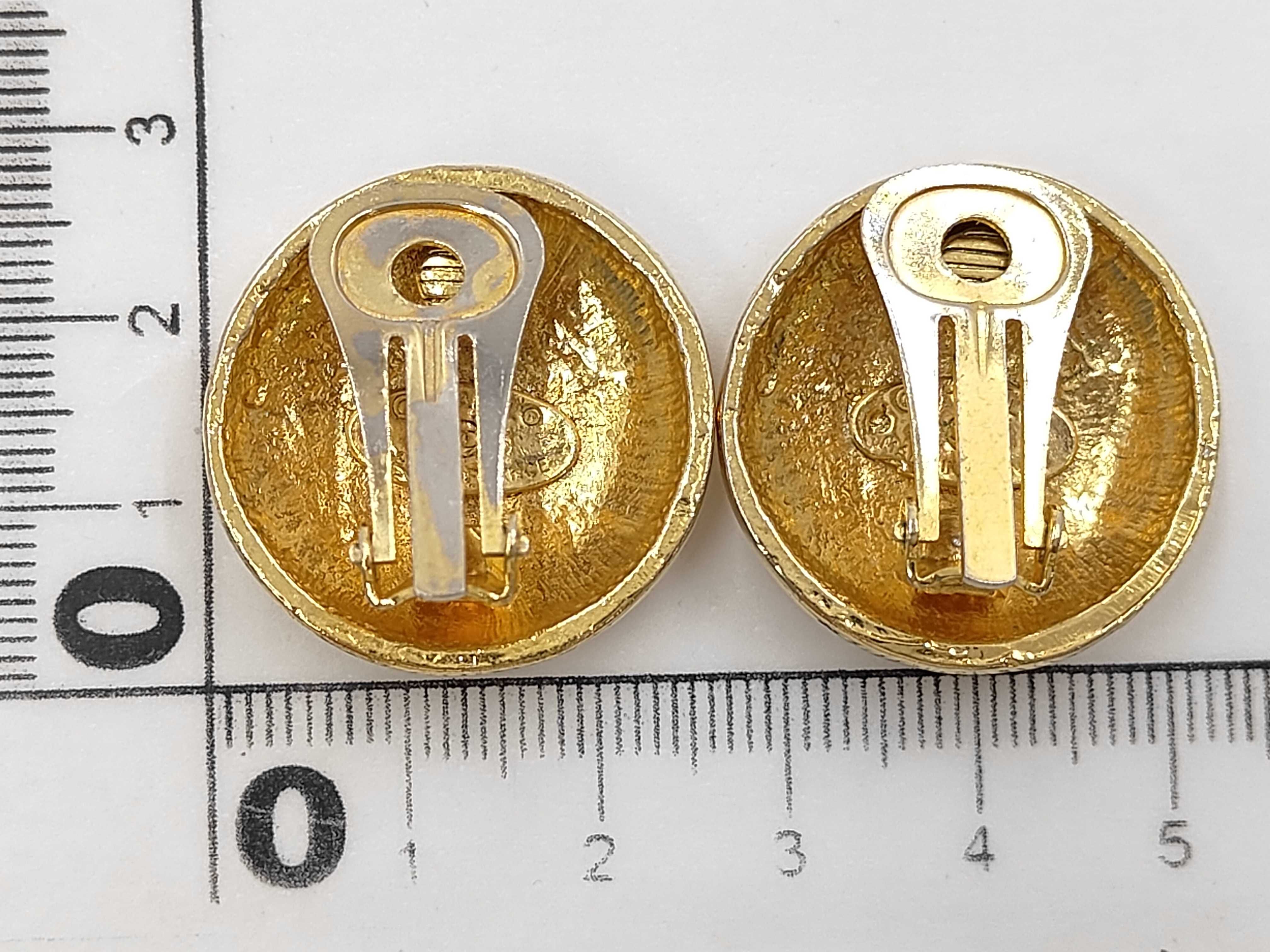 earrings — view 3
