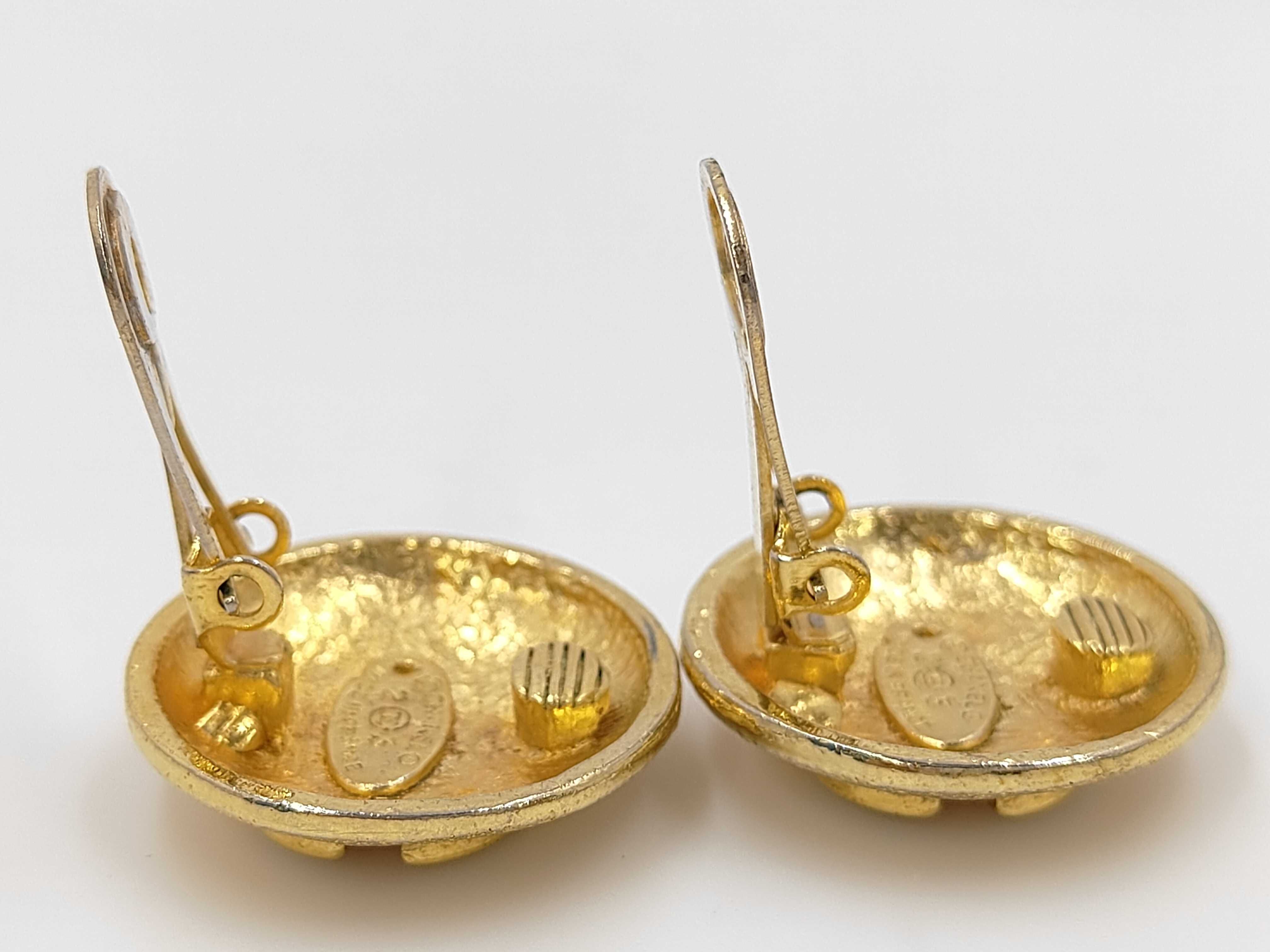 earrings — view 4